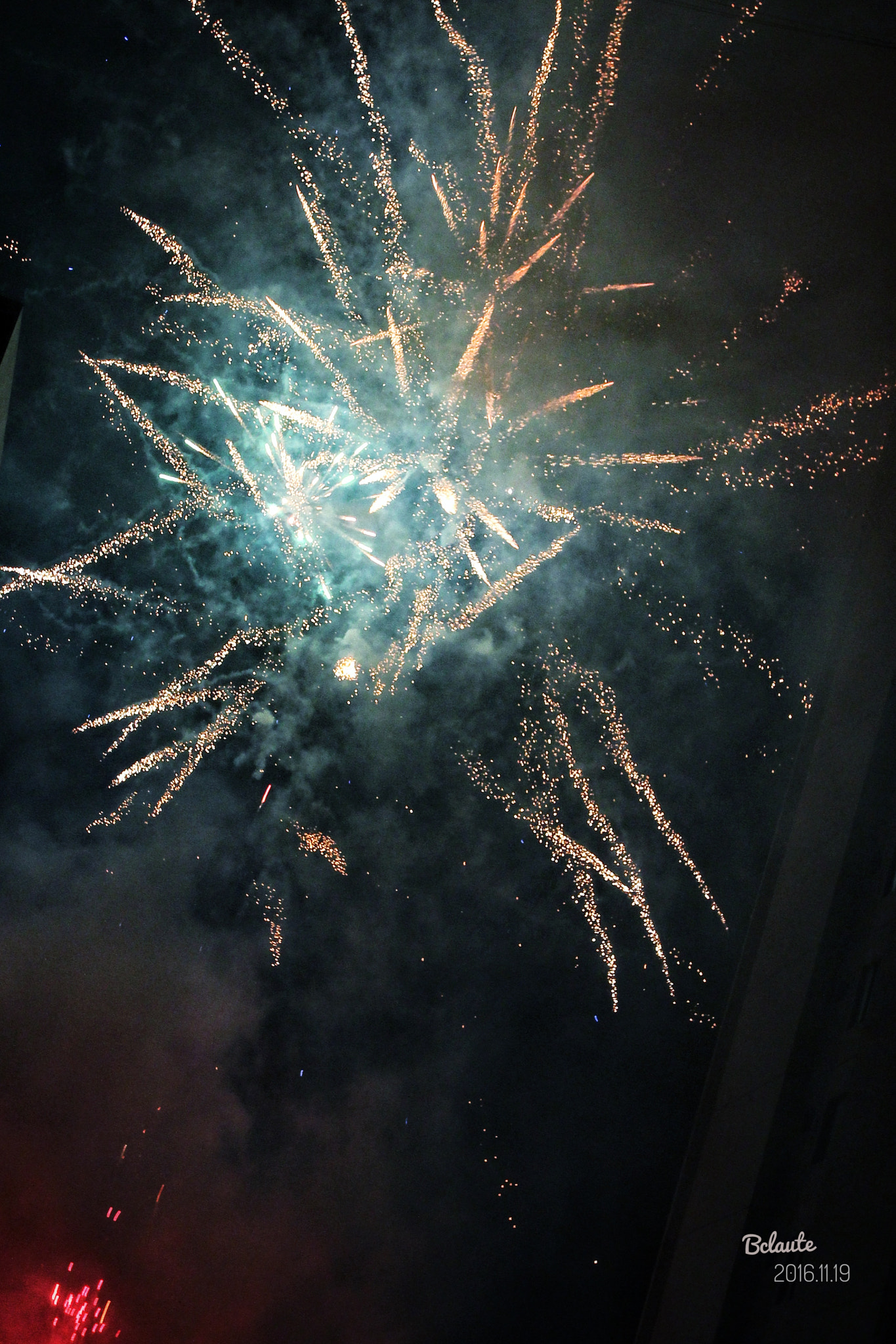 Canon EOS 700D (EOS Rebel T5i / EOS Kiss X7i) + Sigma 17-70mm F2.8-4 DC Macro OS HSM sample photo. Fireworks photography
