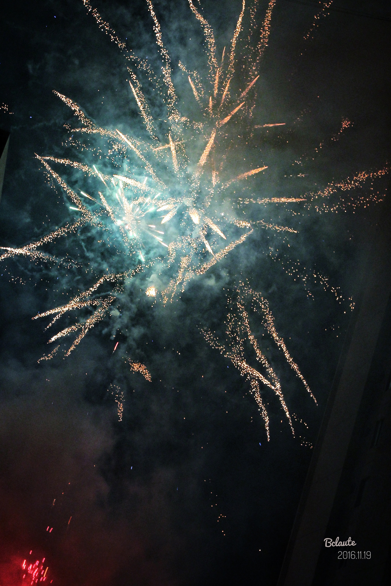 Sigma 17-70mm F2.8-4 DC Macro OS HSM sample photo. Fireworks photography