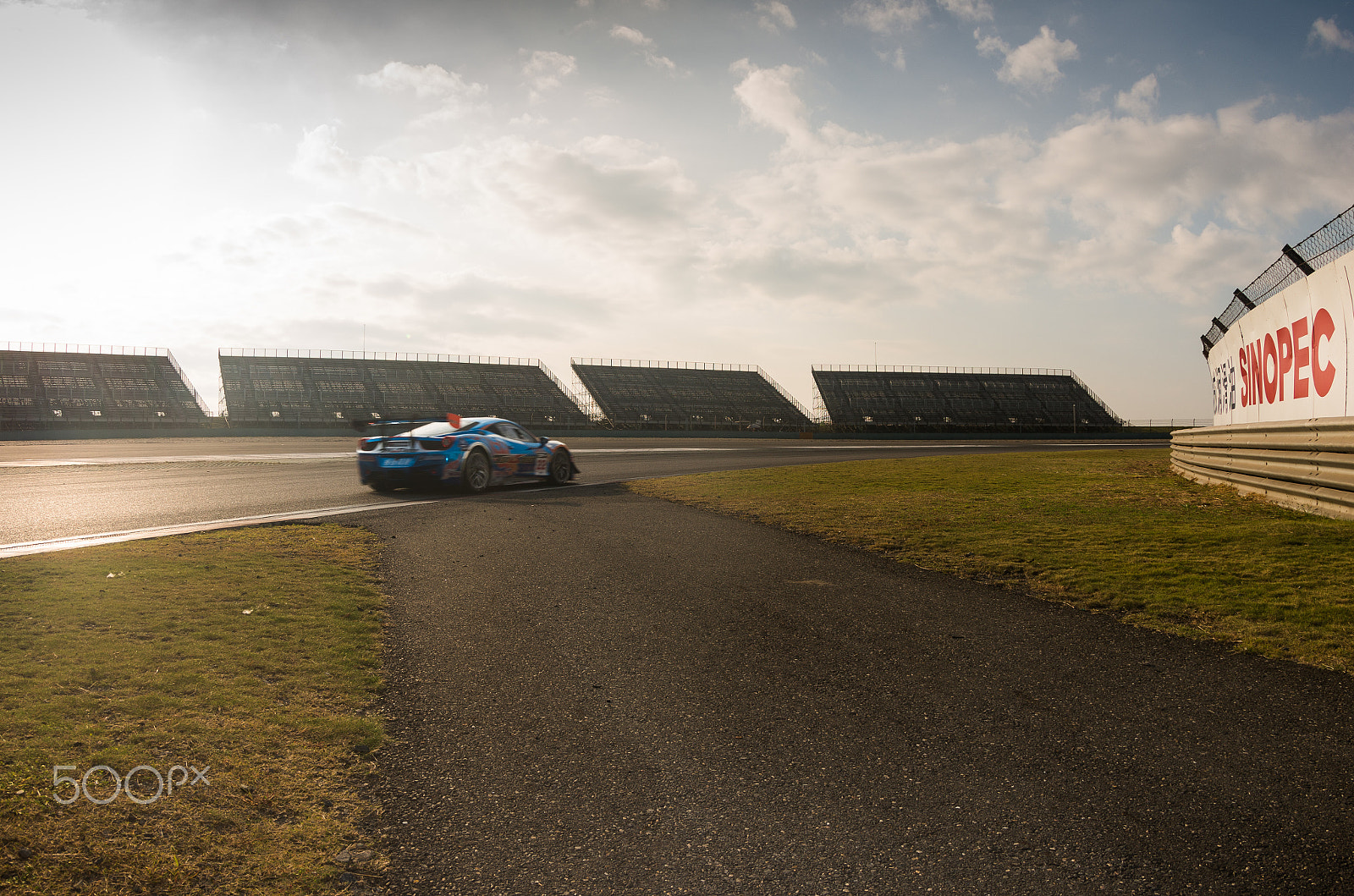 Pentax K-5 IIs sample photo. Taking turn 1. photography