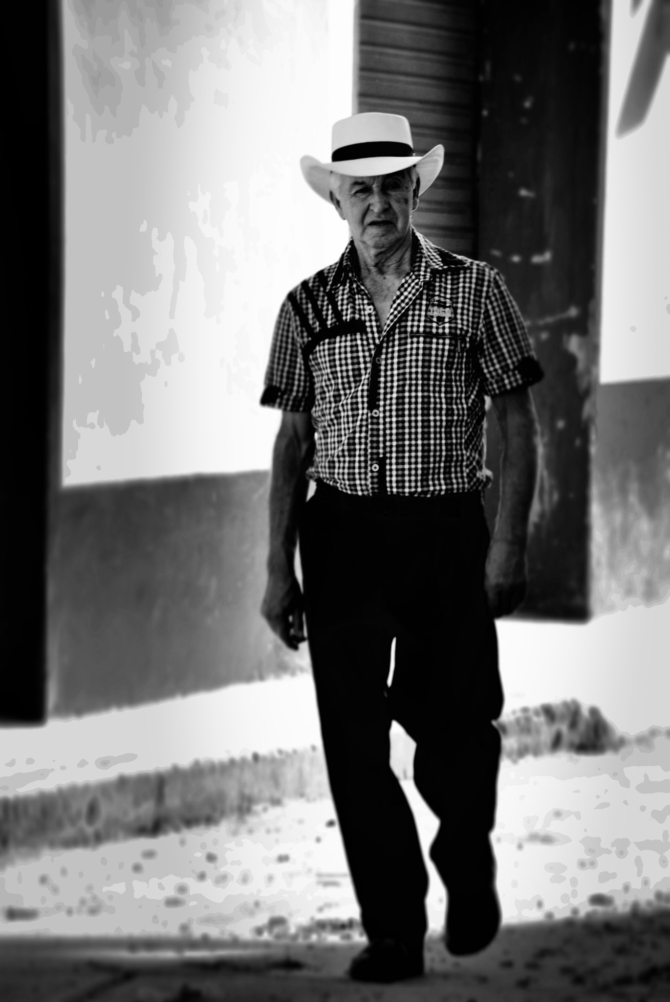 Nikon D3000 sample photo. Caminantes photography