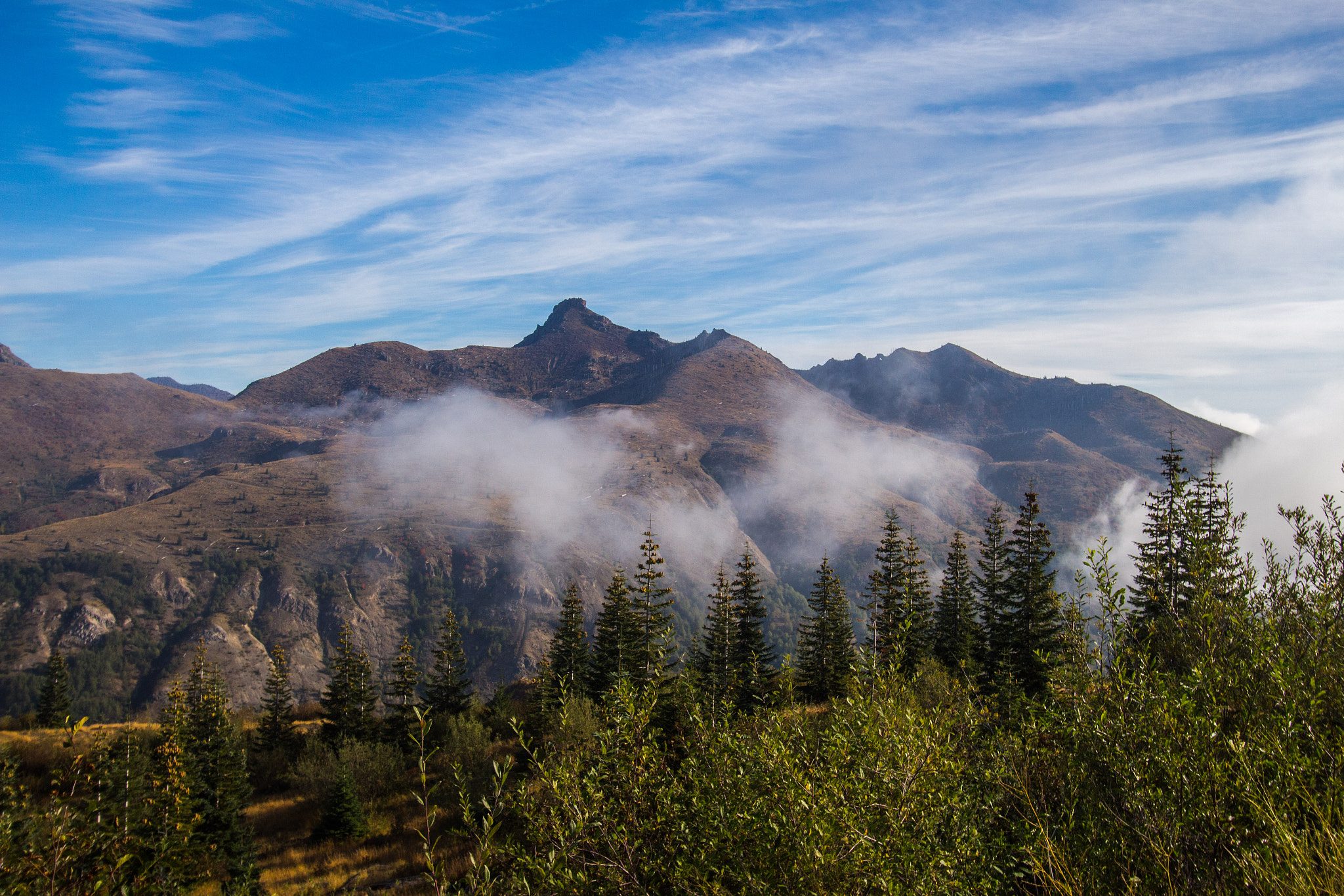 Canon EF-S 10-22mm F3.5-4.5 USM sample photo. Above the clouds photography