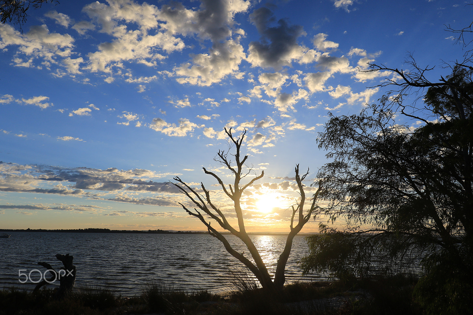 Canon EF 16-35mm F4L IS USM sample photo. Sunset - australia photography