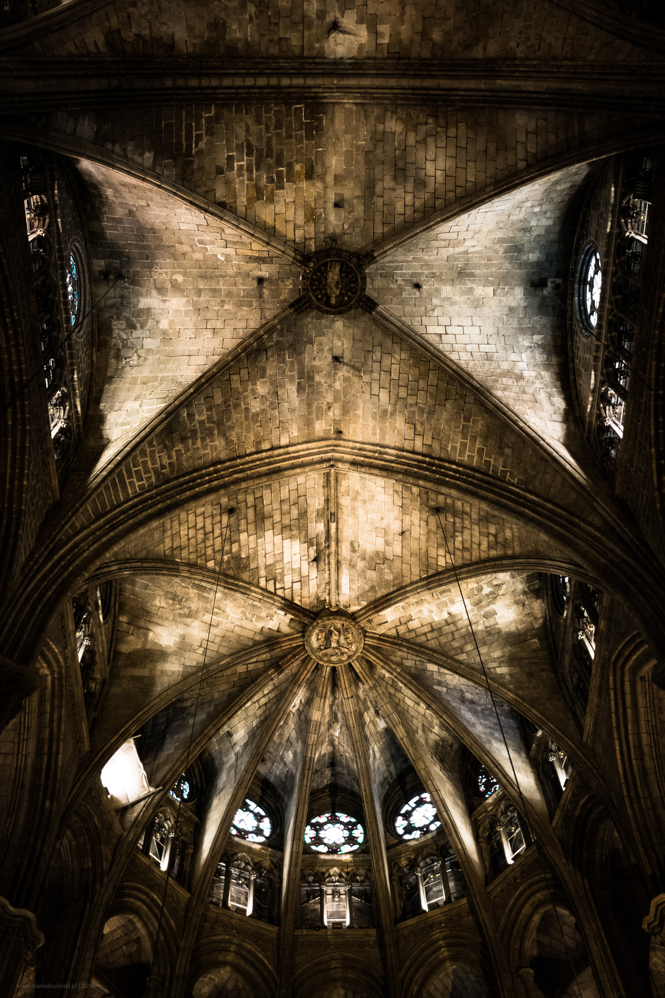 Samsung NX 20mm F2.8 Pancake sample photo. Cathedral photography