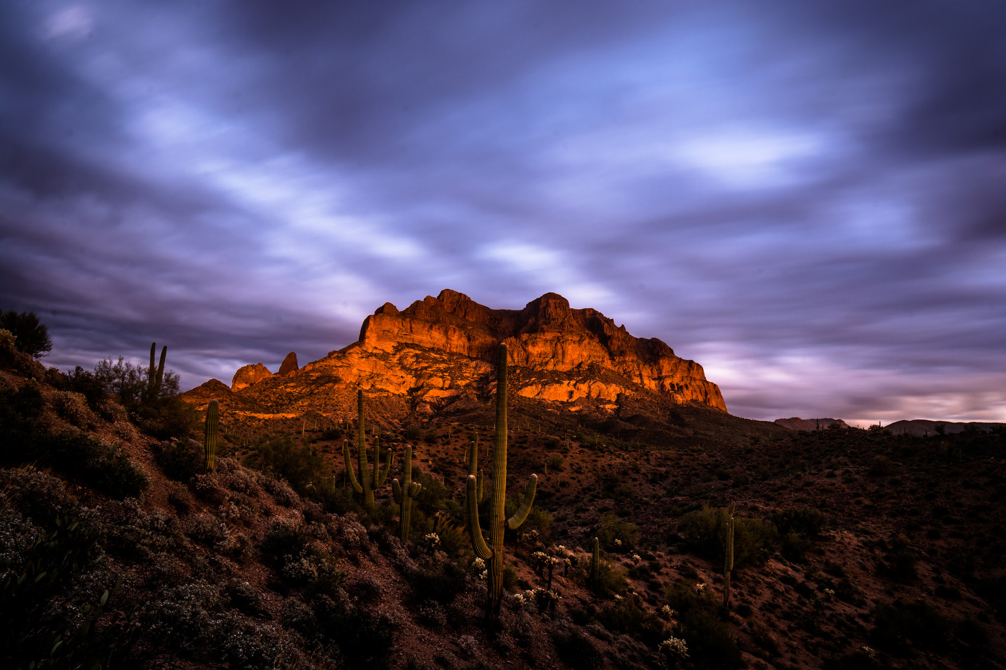 Samyang 14mm F2.8 ED AS IF UMC sample photo. Red mountain photography