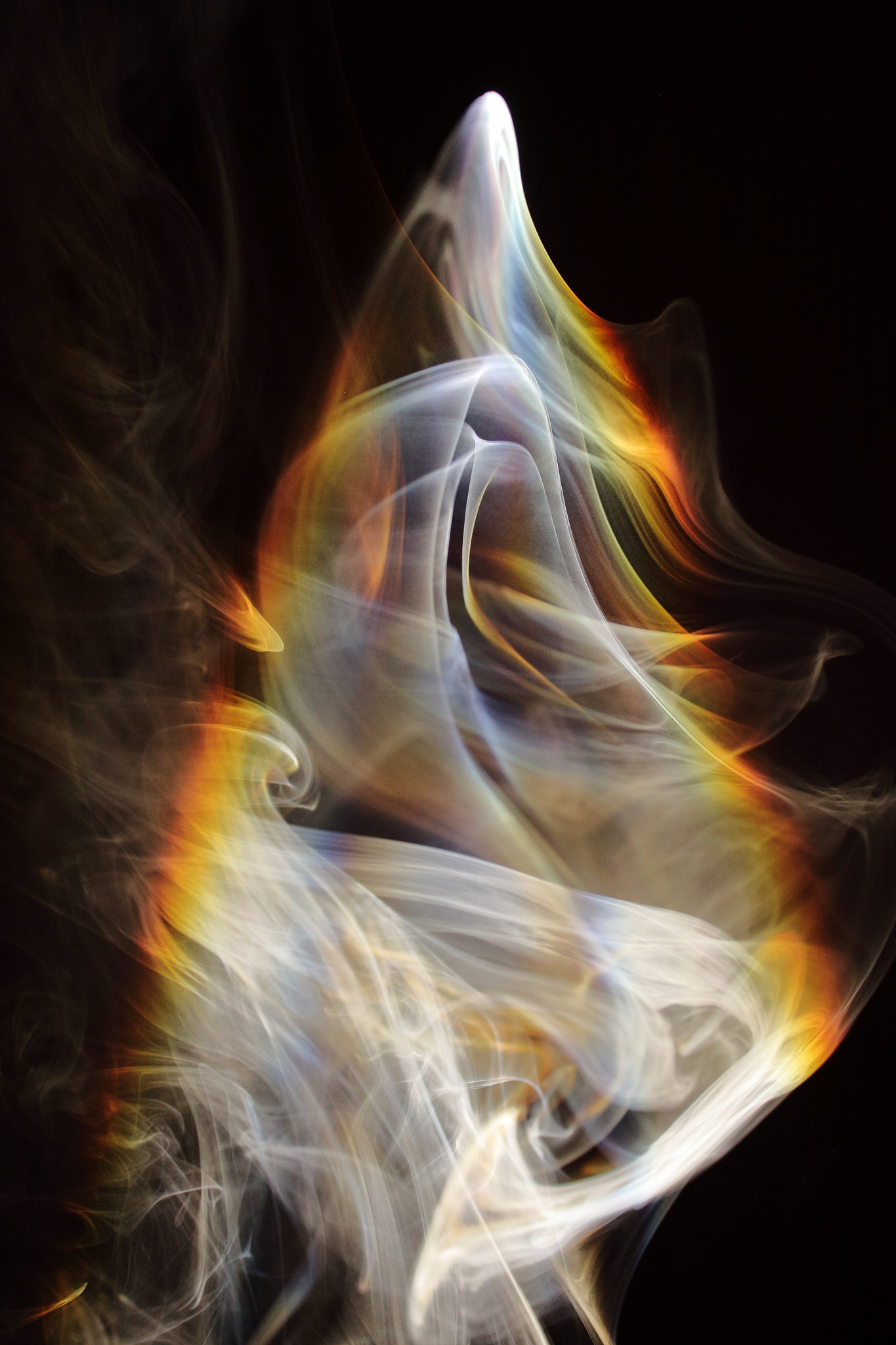 Canon EOS 50D + Canon EF-S 18-55mm F3.5-5.6 III sample photo. Overhead projector and smoke photography