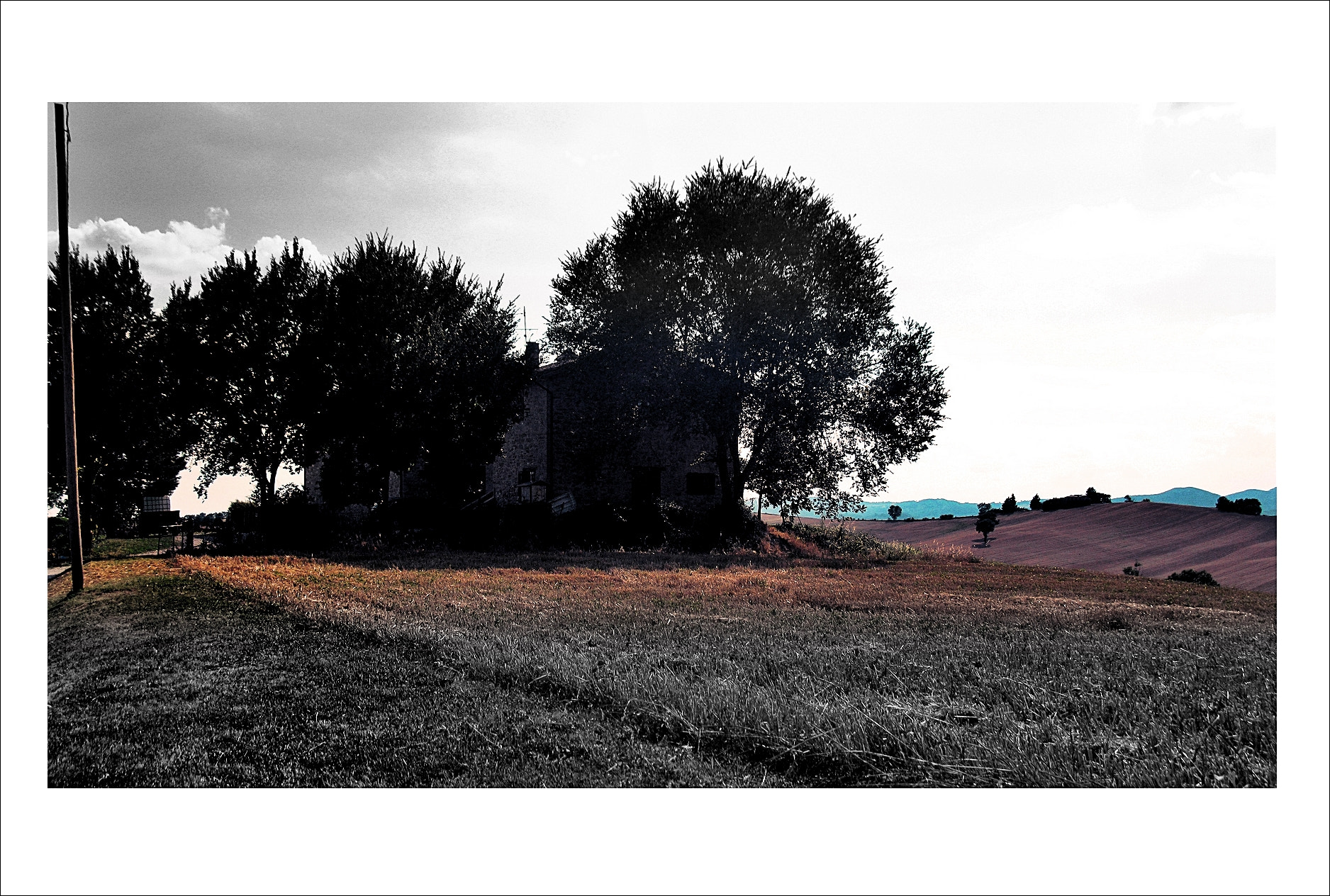 Canon PowerShot A2000 IS sample photo. Campagna umbra. photography