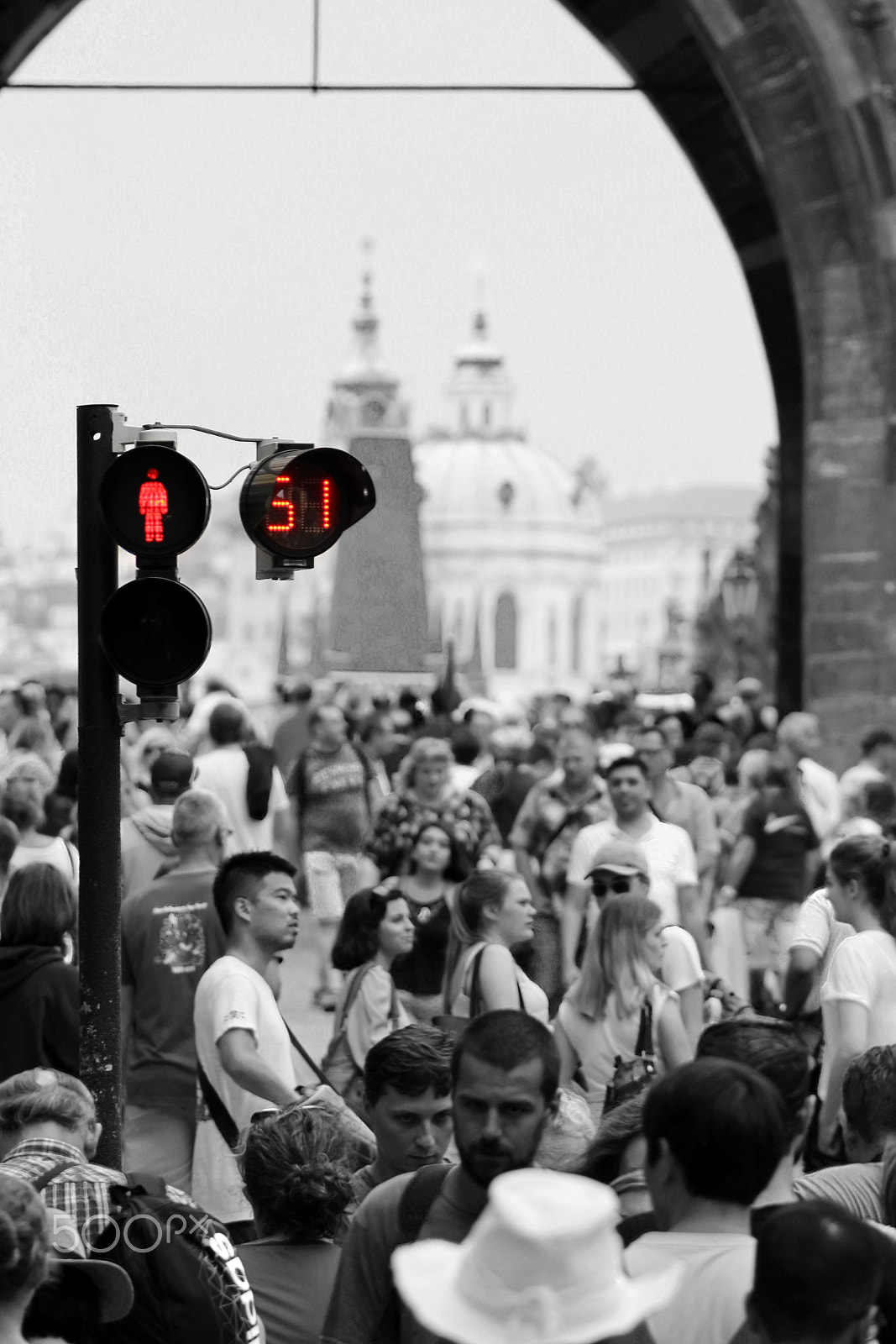 Canon EOS 100D (EOS Rebel SL1 / EOS Kiss X7) + EF75-300mm f/4-5.6 sample photo. Prague street photography