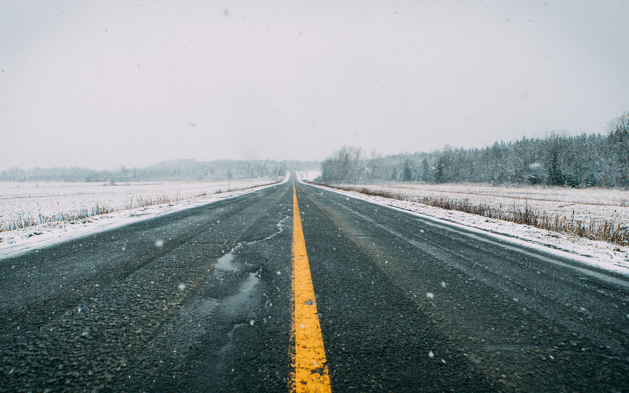 Sony a7S + Sony DT 50mm F1.8 SAM sample photo. Winter road photography