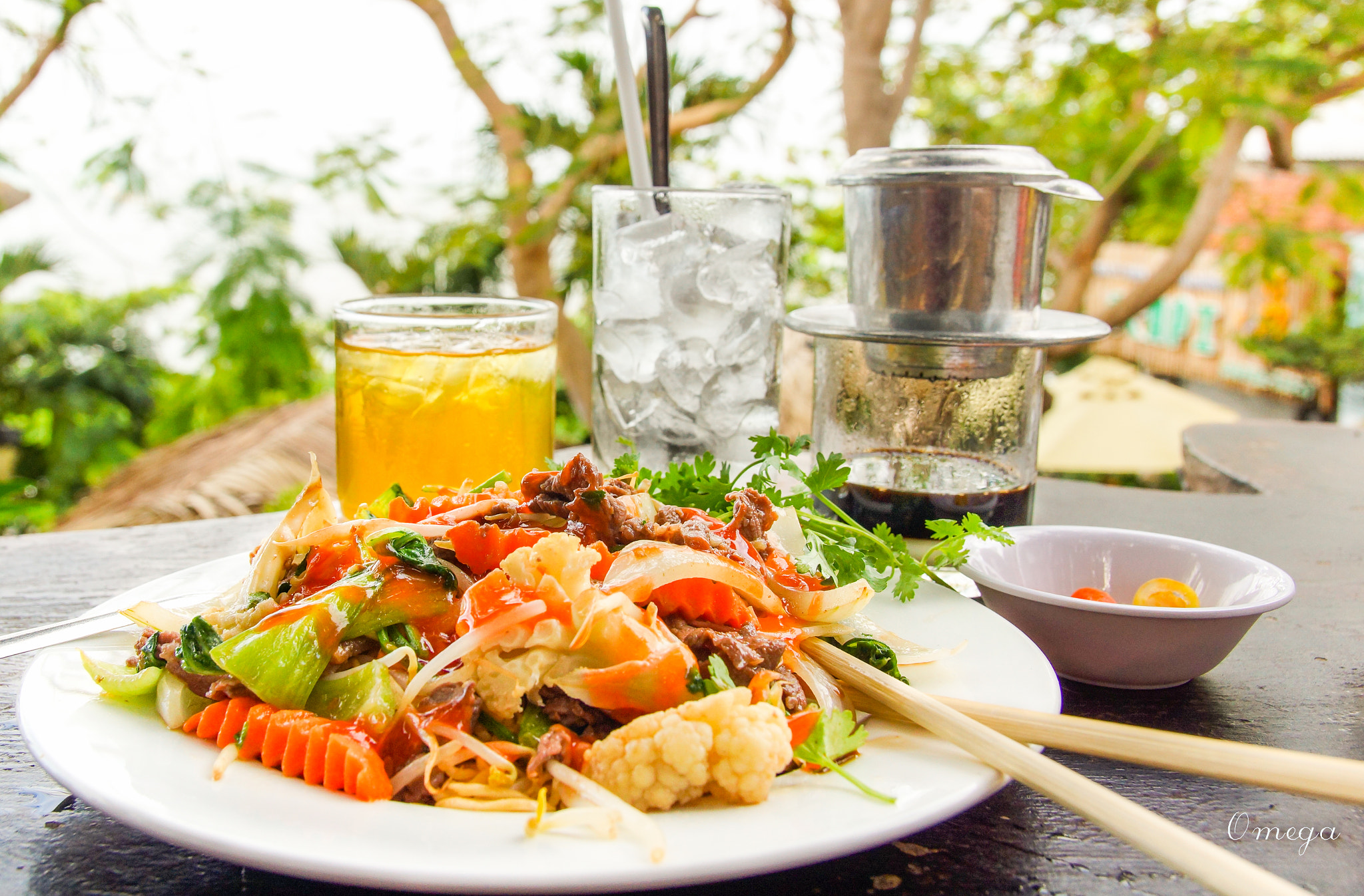 Sony SLT-A77 + 17-50mm F2.8 sample photo. Breakfast photography