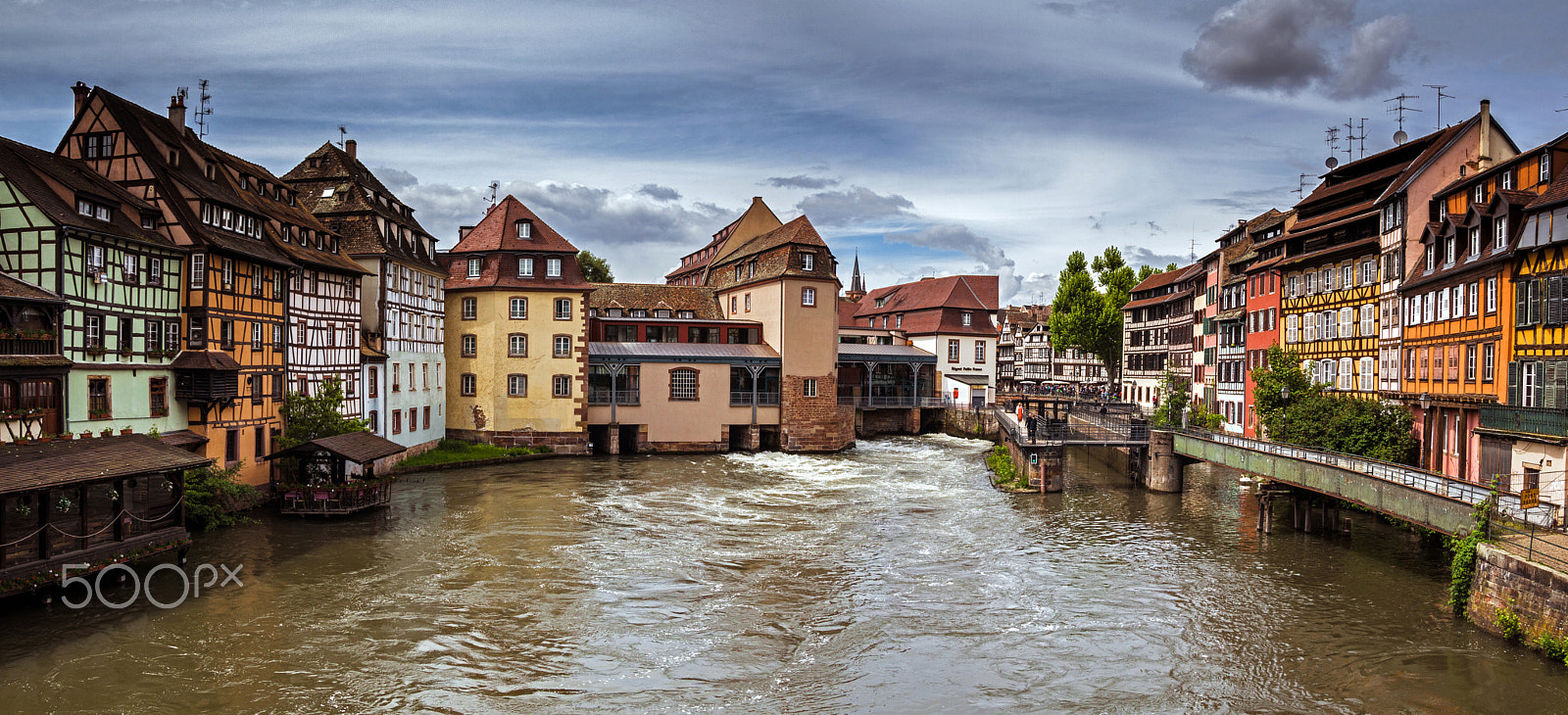 Canon EOS 650D (EOS Rebel T4i / EOS Kiss X6i) + Sigma 18-50mm f/2.8 Macro sample photo. Strasburg_france photography