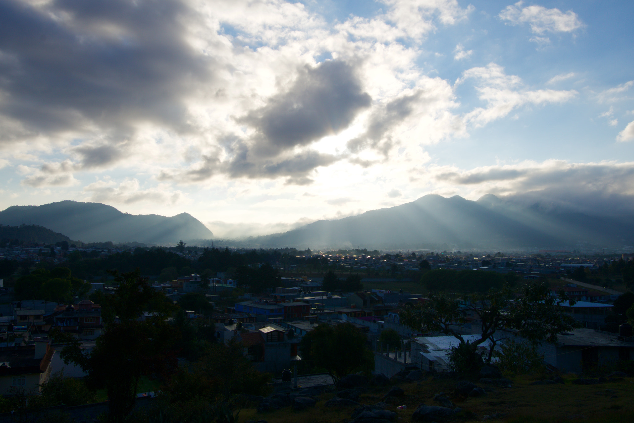 Tamron 18-270mm F3.5-6.3 Di II PZD sample photo. Afternoon rays photography