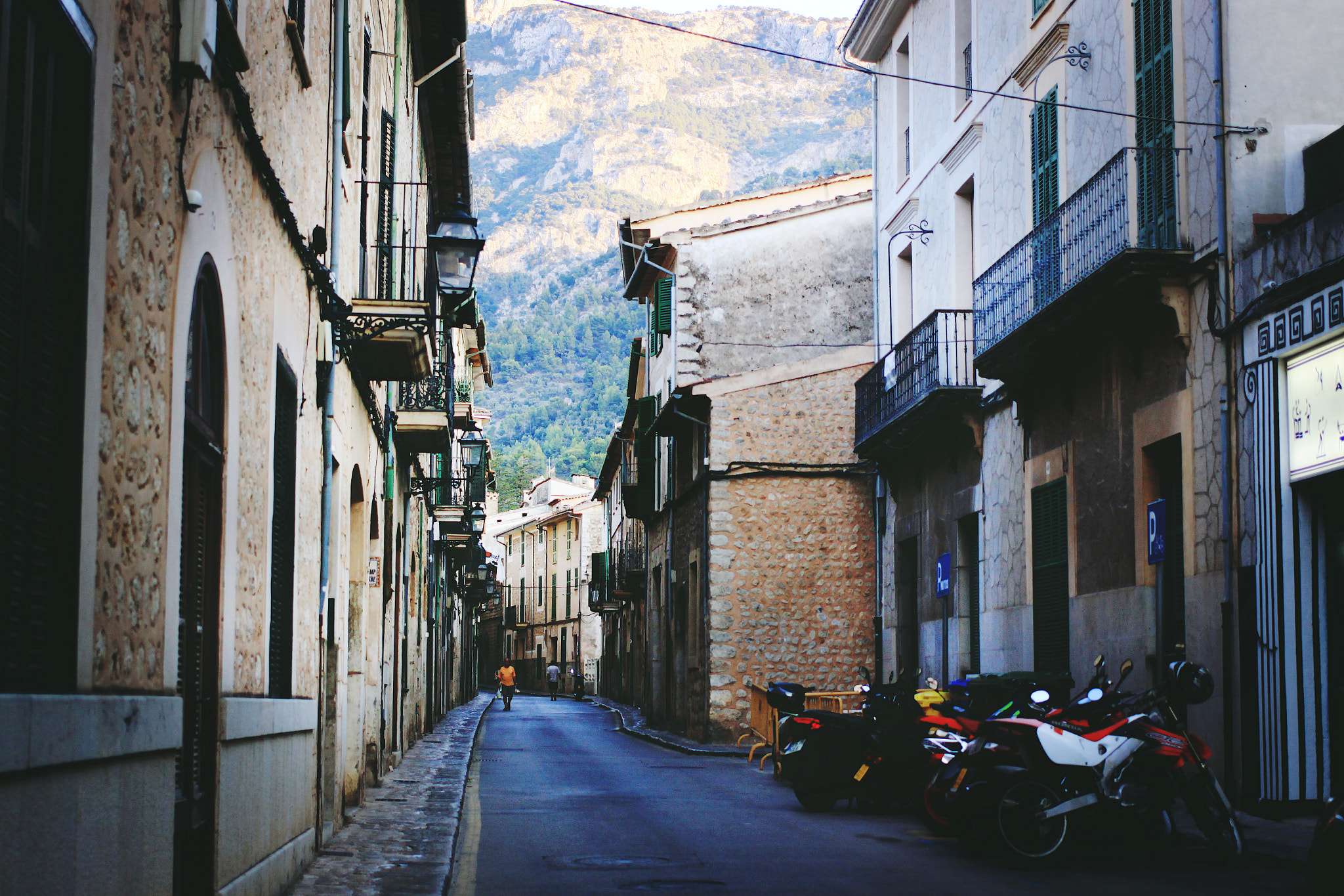 Canon EOS 50D + Canon EF 40mm F2.8 STM sample photo. Summer in mallorca photography