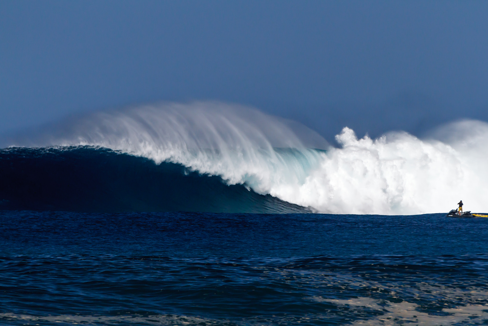 Canon EF 70-200mm F2.8L IS II USM sample photo. Watching the waves photography