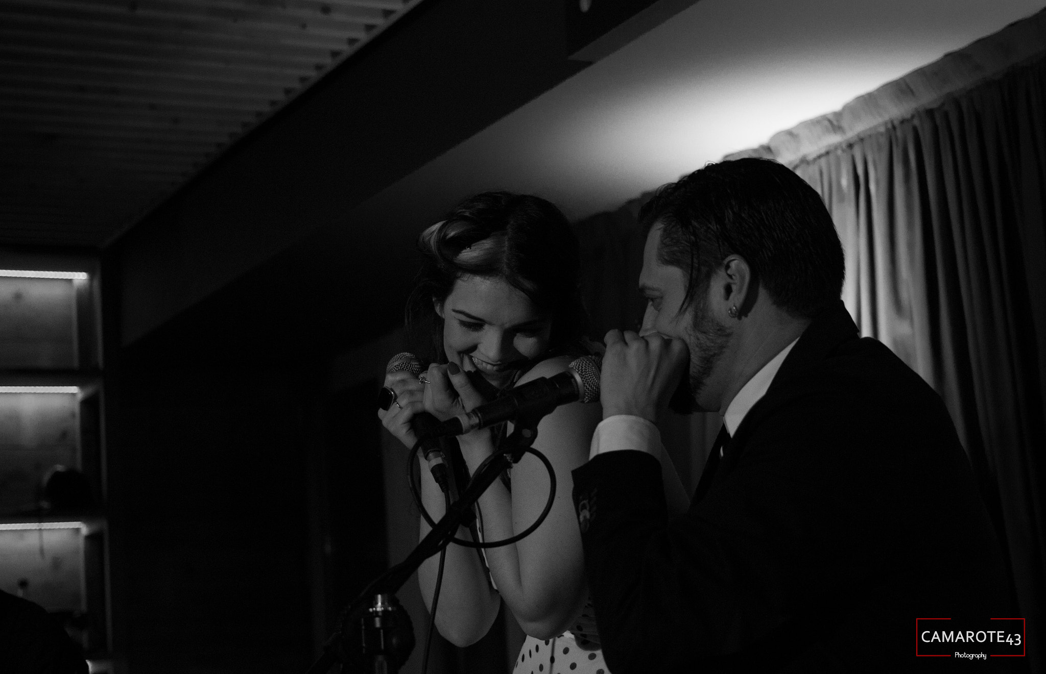 Canon EOS 600D (Rebel EOS T3i / EOS Kiss X5) + Canon EF 40mm F2.8 STM sample photo. Invisible harmonica photography