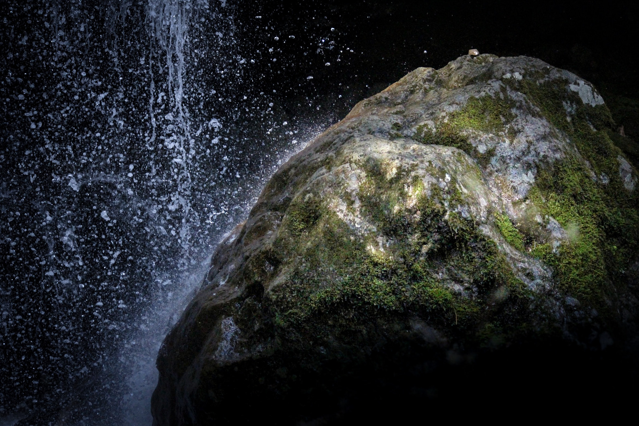 Canon EOS M2 sample photo. Waterfall in mt.seppiko, japan photography