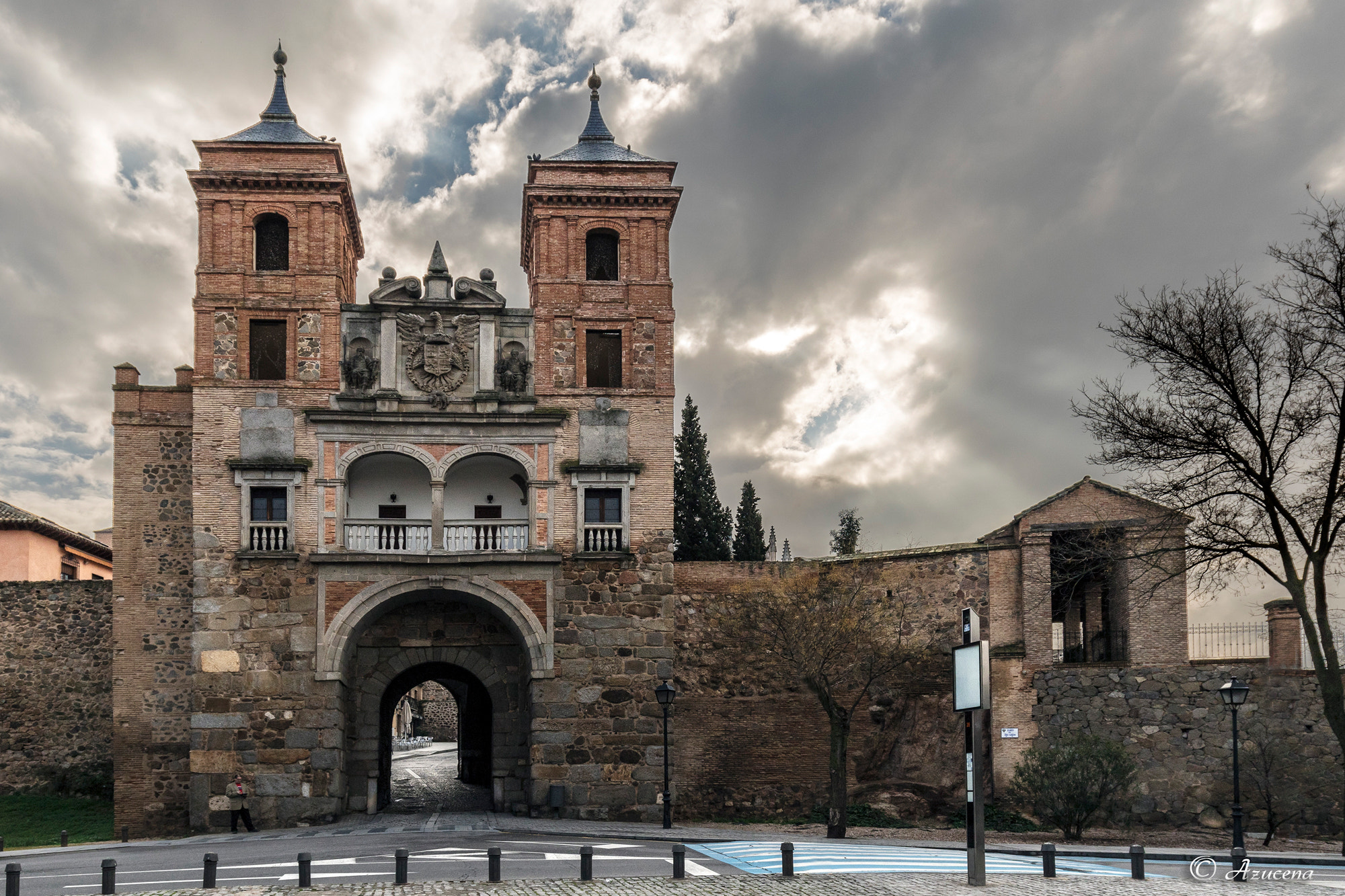 Canon EF 16-35mm F4L IS USM sample photo. Puerta del cambron (toledo) photography