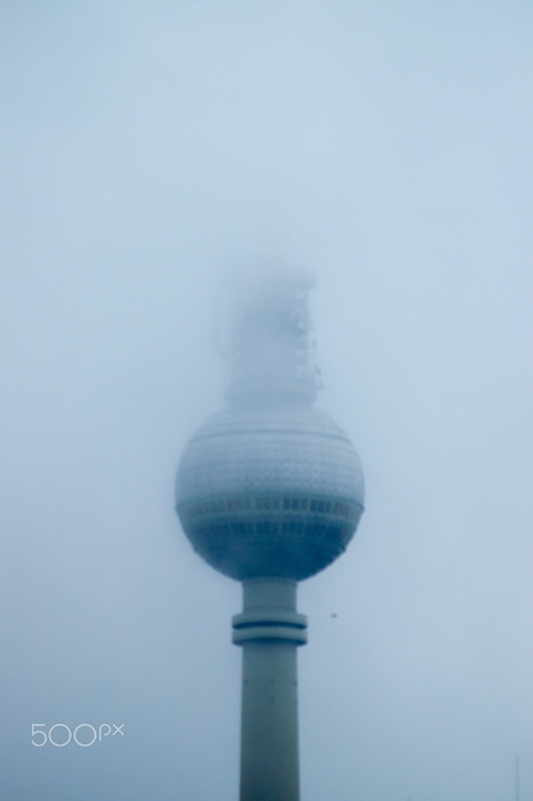 AF Nikkor 70-210mm f/4-5.6 sample photo. Foggy photography