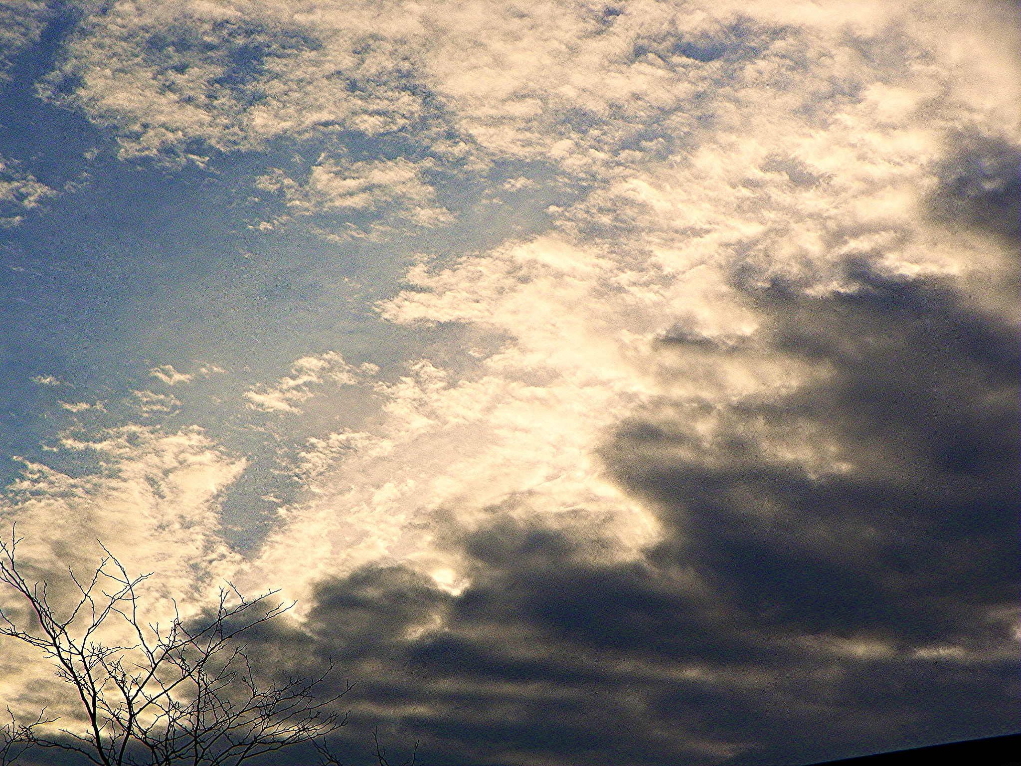 Kodak EasyShare Z981 sample photo. Storm front photography