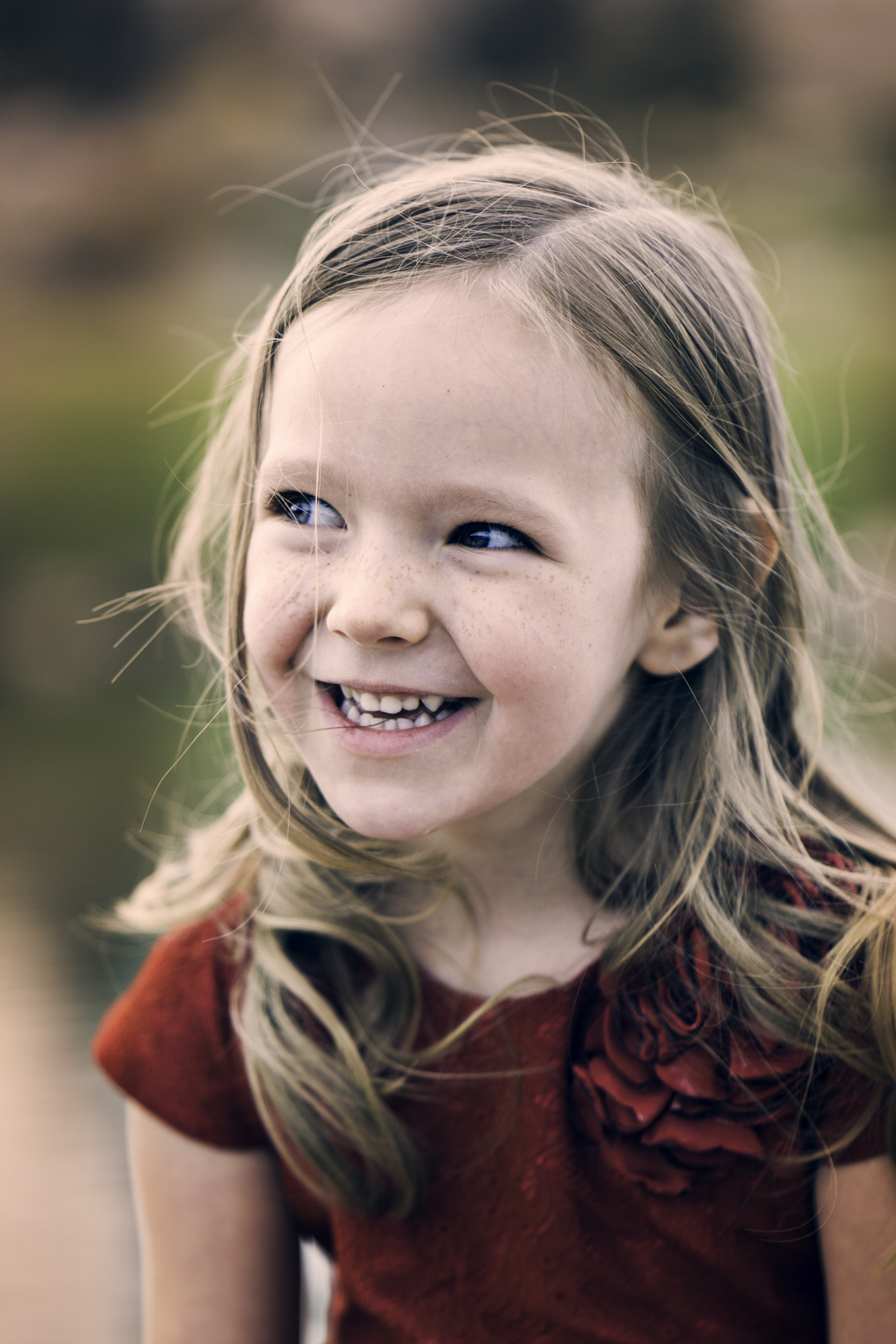 ZEISS Batis 85mm F1.8 sample photo. Photoshop colorring test. photography