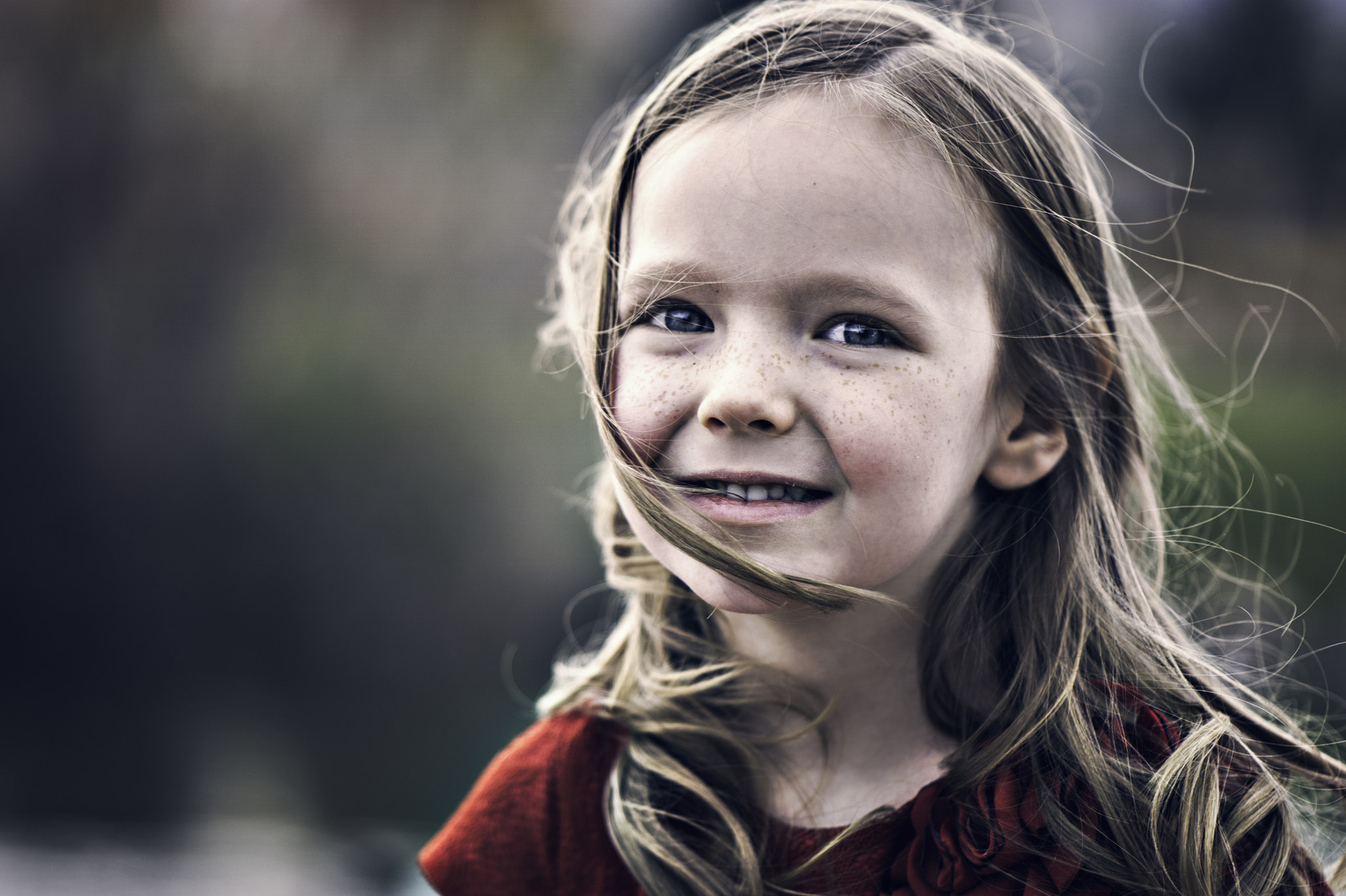 Sony a6000 sample photo. Girl in a red dress 2 redux photography