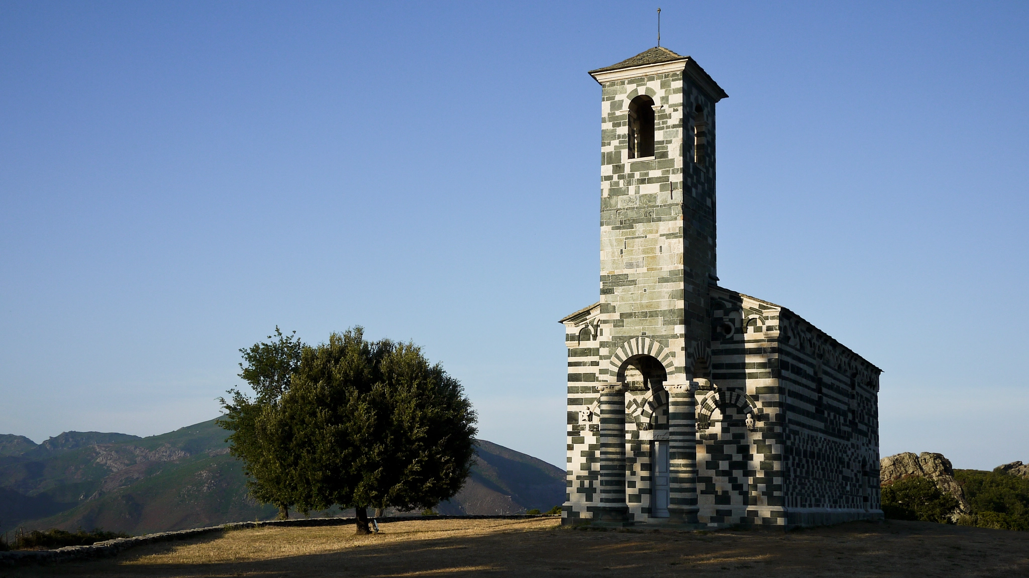 Panasonic Lumix DMC-G2 sample photo. San michele de murato photography