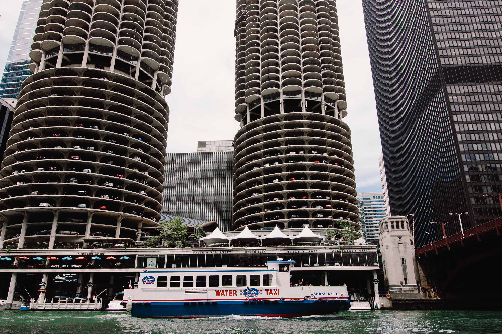 Canon EOS 700D (EOS Rebel T5i / EOS Kiss X7i) sample photo. Corn in chicago photography