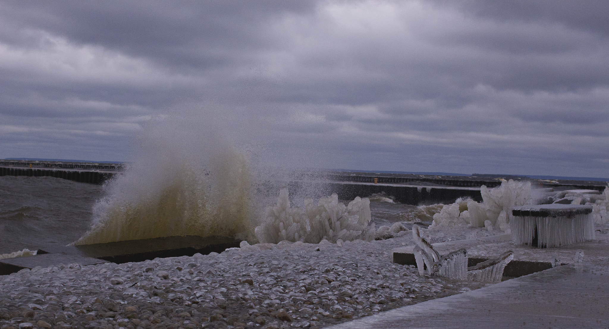 Canon EF 40mm F2.8 STM sample photo. Frozen photography