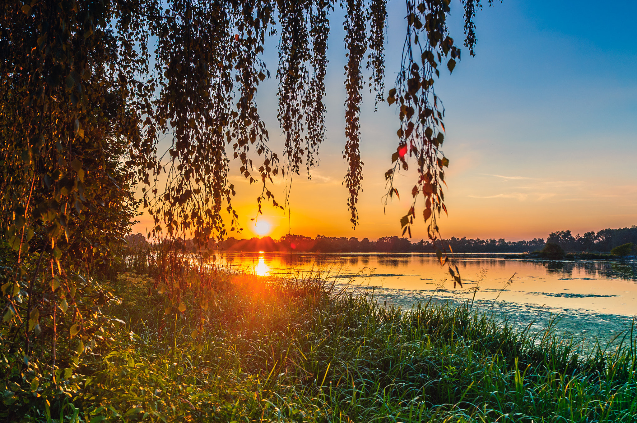 Nikon D700 + Sigma 24mm F1.8 EX DG Aspherical Macro sample photo. Sunset at lake photography