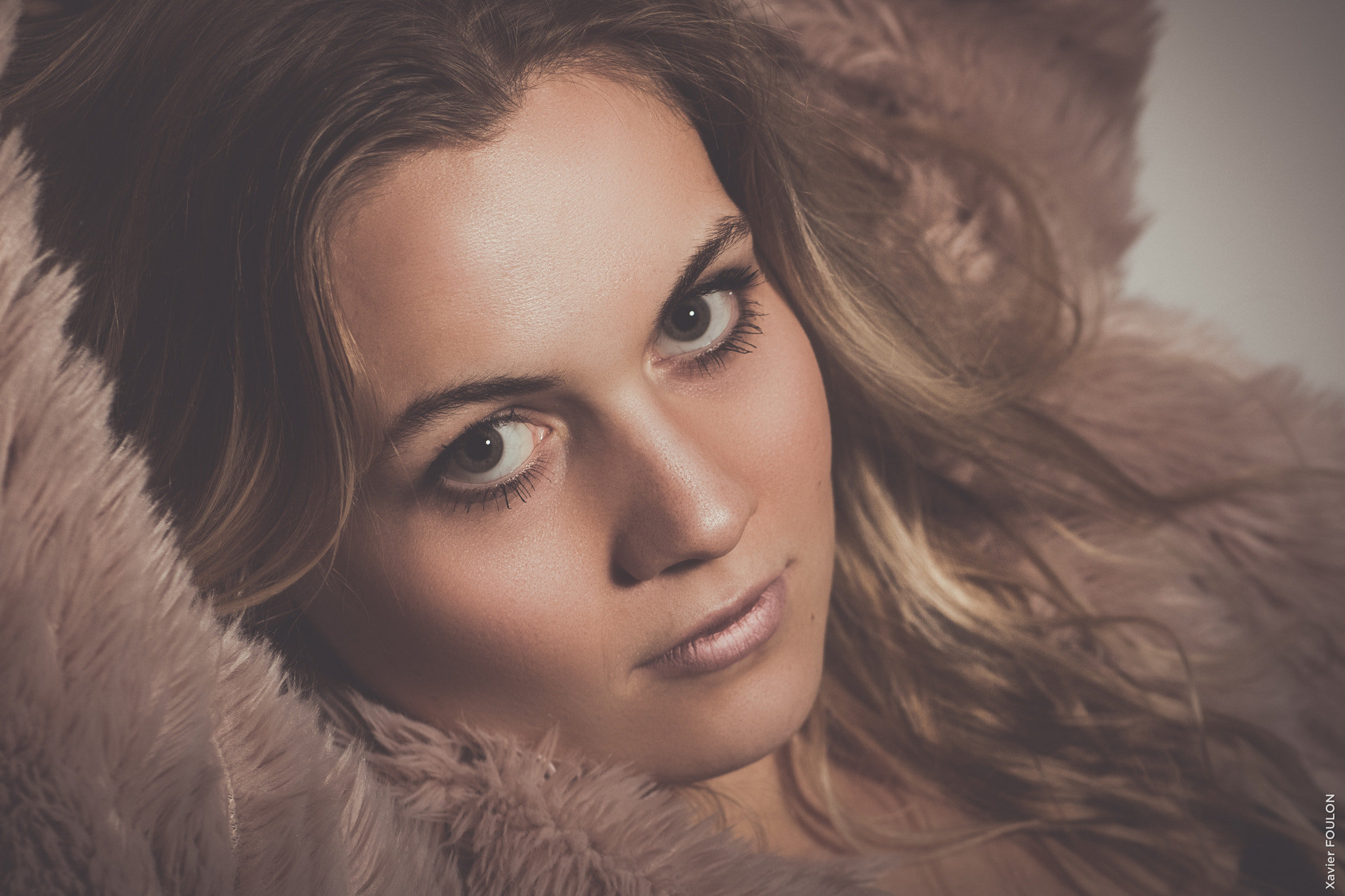 Canon EF 85mm F1.2L II USM sample photo. Emilie photography