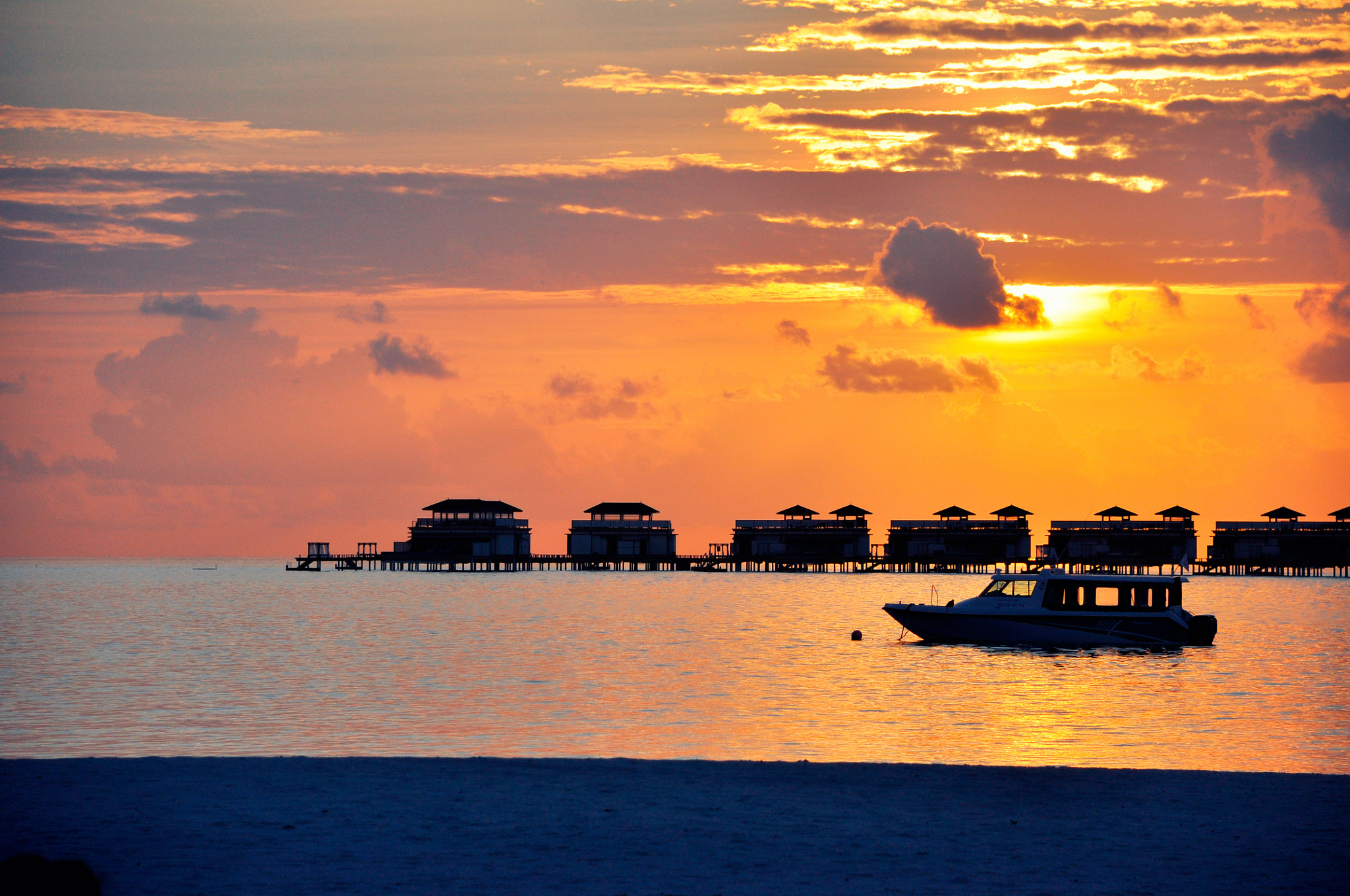 Nikon D5000 sample photo. Velavaru island photography