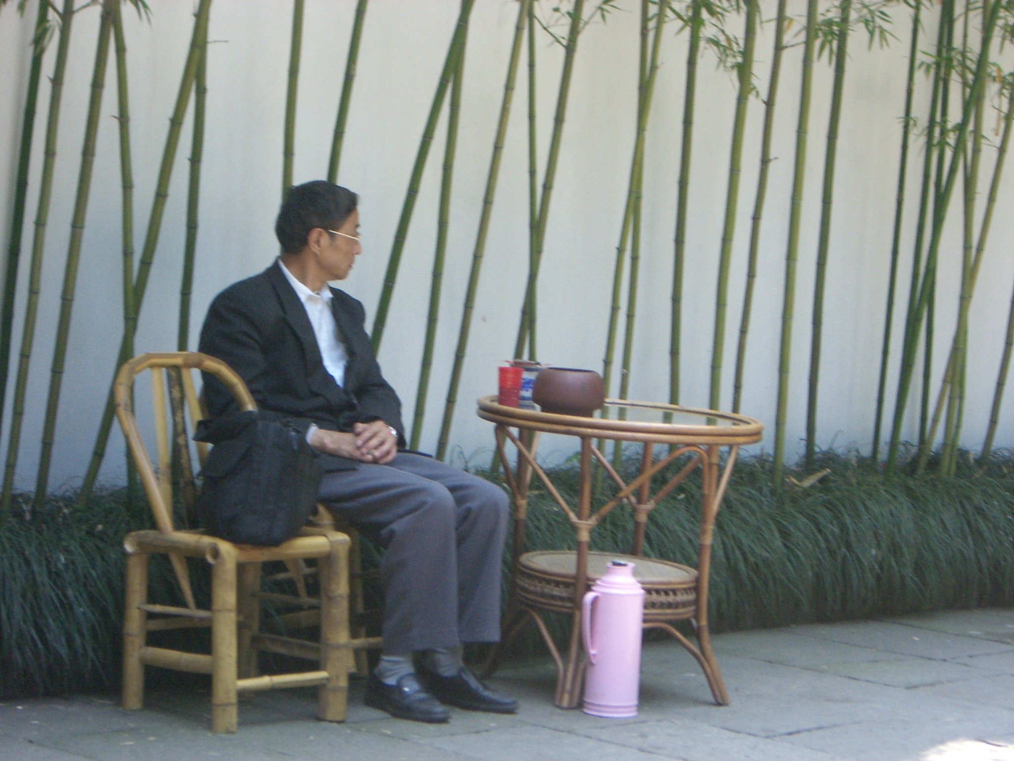 CASIO EX-S600 sample photo. Morning tea in the park photography