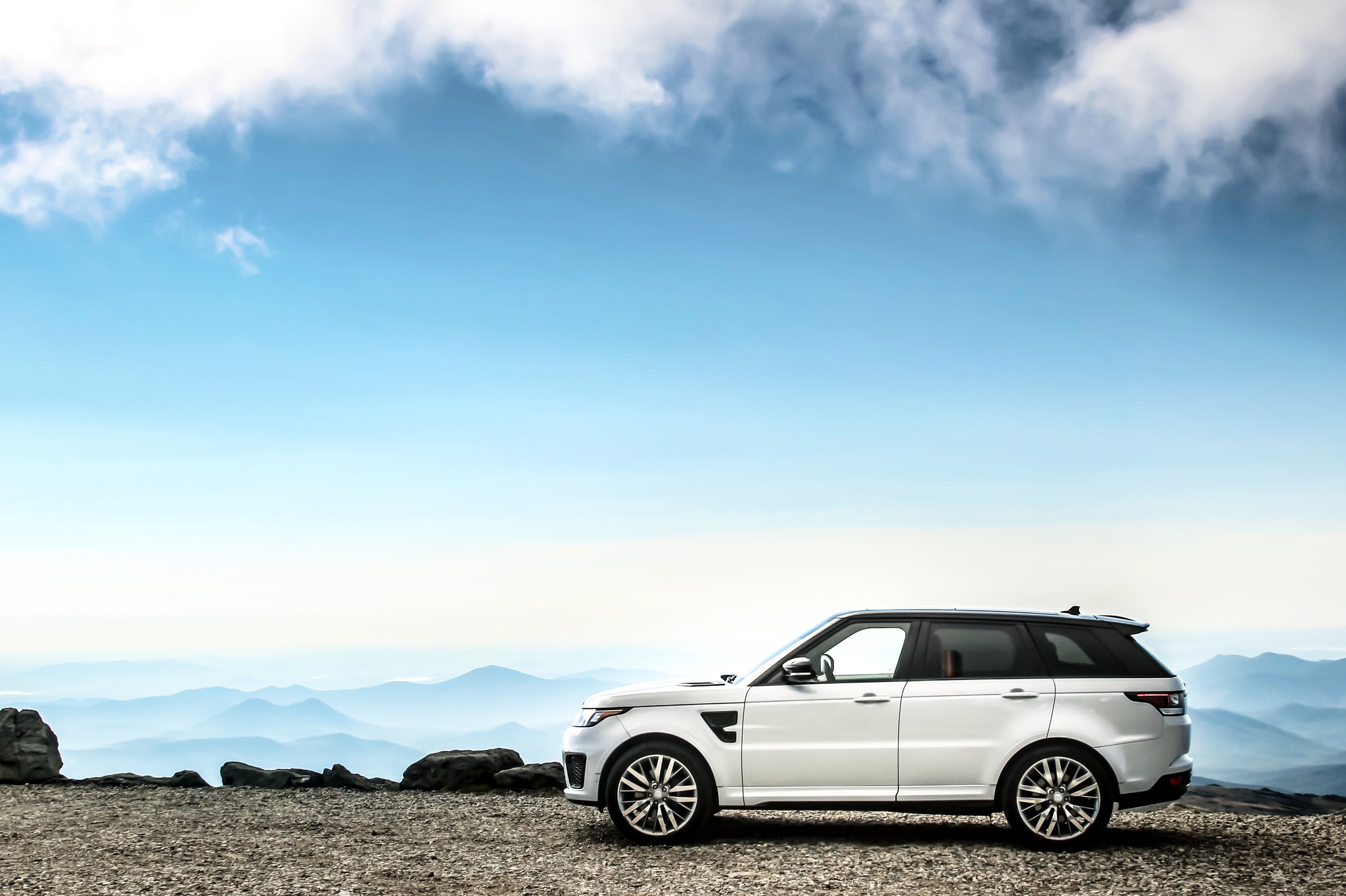Canon EOS 100D (EOS Rebel SL1 / EOS Kiss X7) sample photo. Range rover sport svr on the mount washington auto ... photography