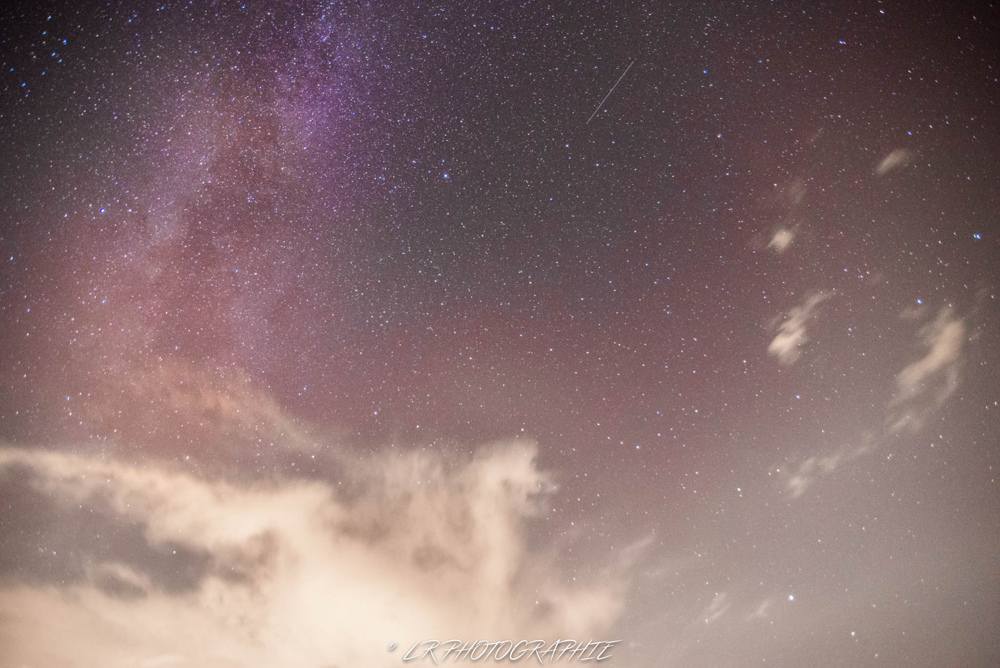 Tokina AT-X 16-28mm F2.8 Pro FX sample photo. Raises your head and looks at the stars photography