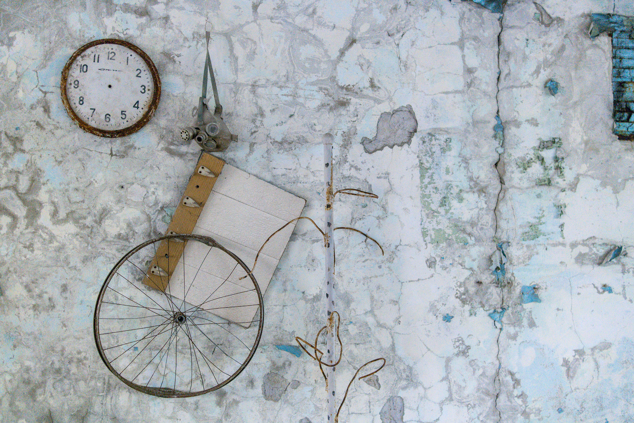 Samsung NX 30mm F2 Pancake sample photo. School in pripyat photography