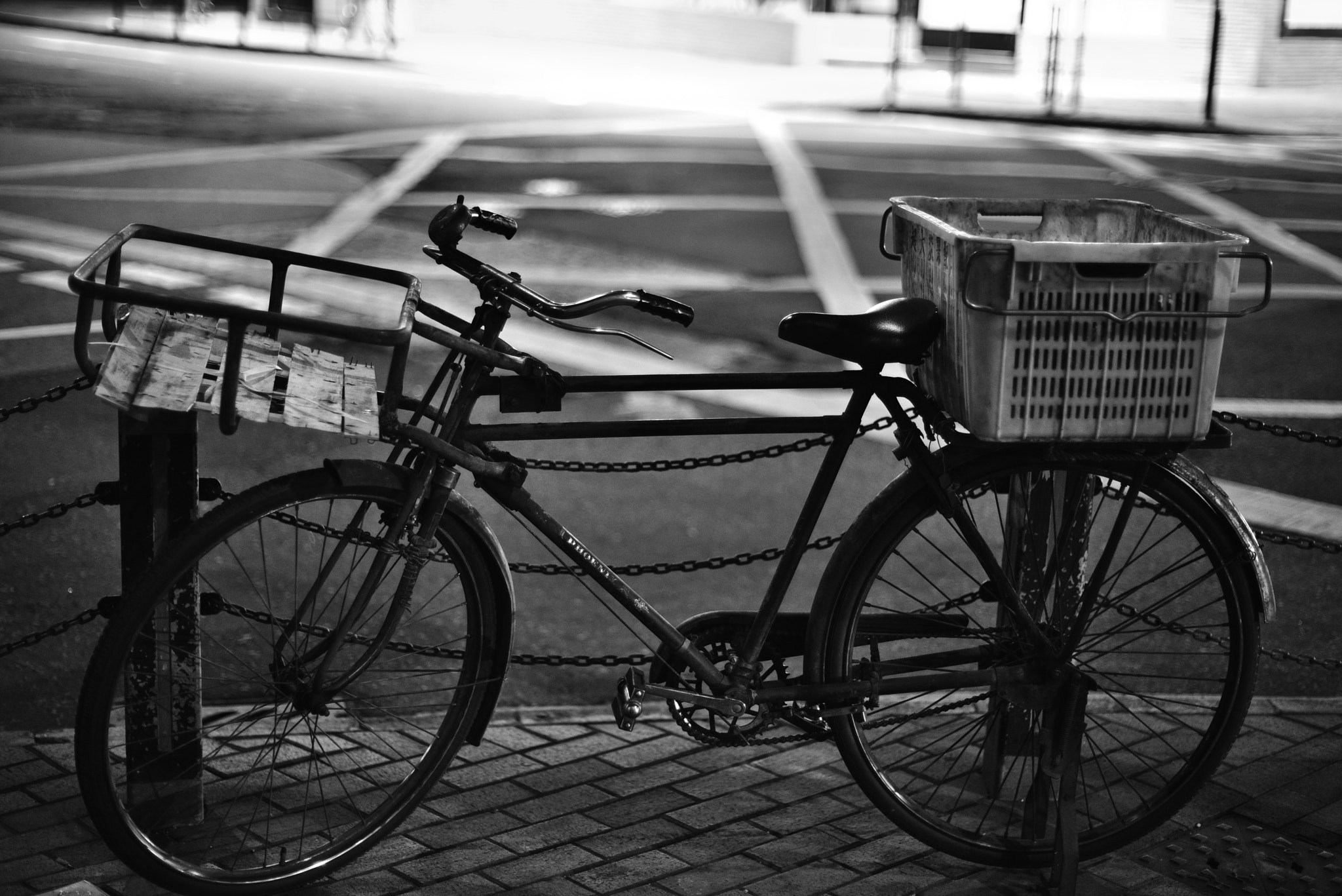 Voigtlander Nokton 58mm F1.4 SLII sample photo. Street(bicycle for carry) photography