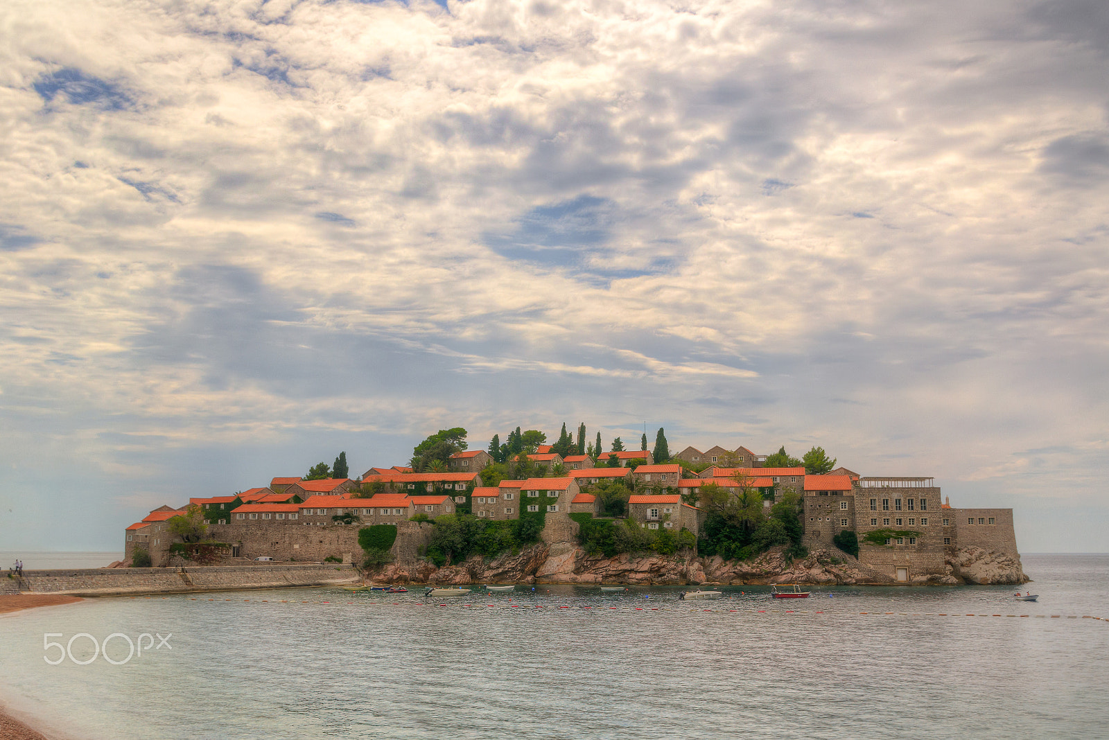 Sigma 17-70mm F2.8-4 DC Macro OS HSM | C sample photo. Sveti stefan photography