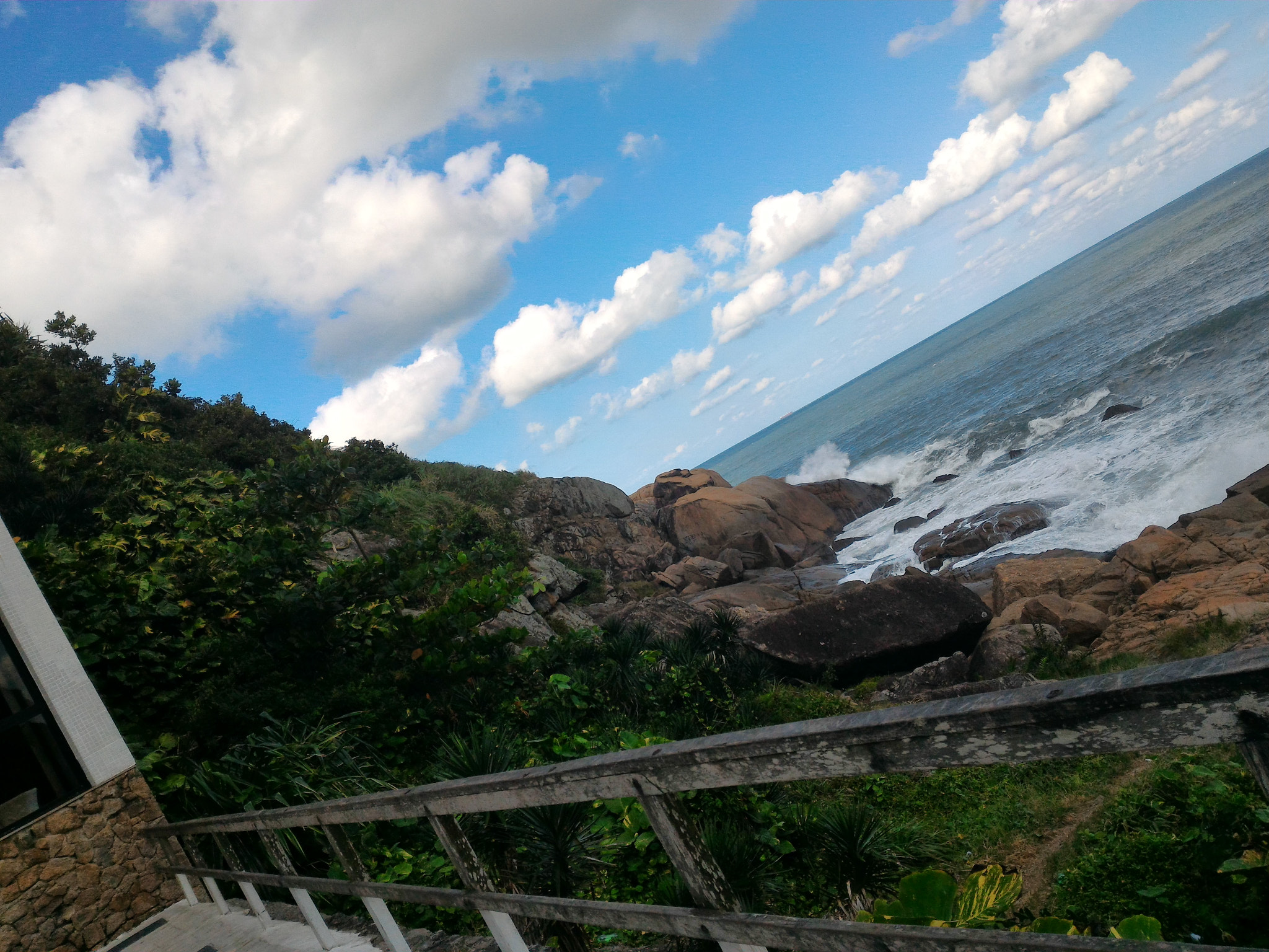 ASUS Z008D sample photo. Beautiful blue sky meeting sea and rocks..._2 photography