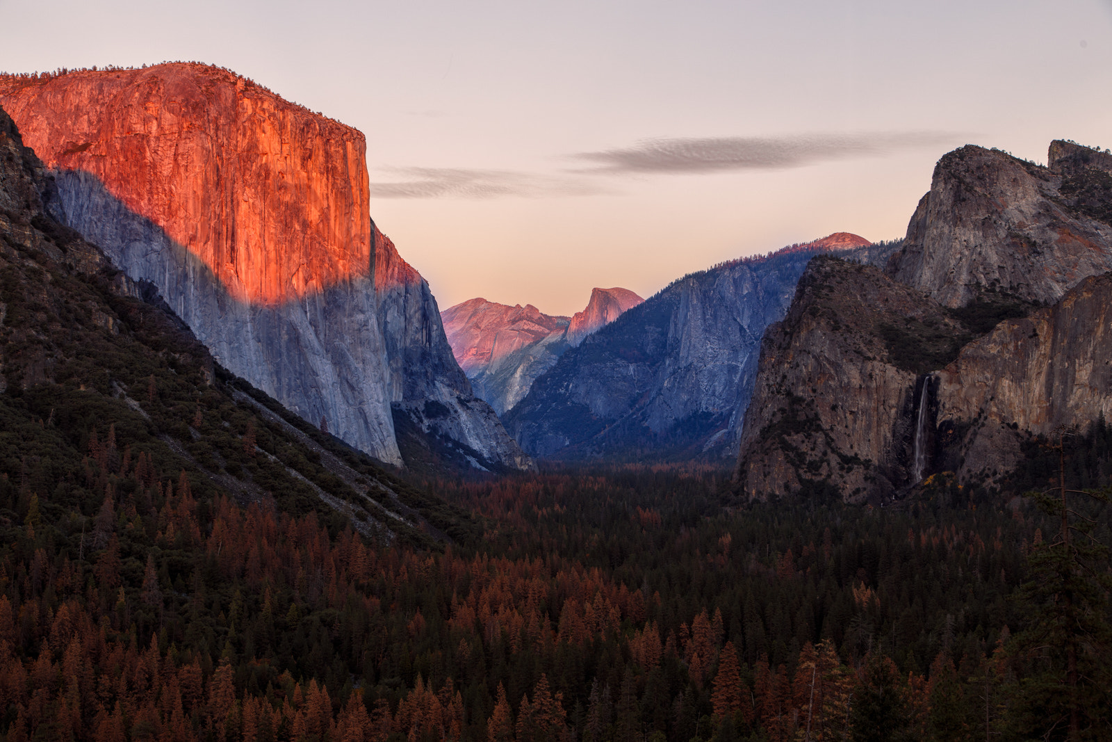 Yosemite National Park Sunset Tunnel View by Stephan Wiesner / 500px