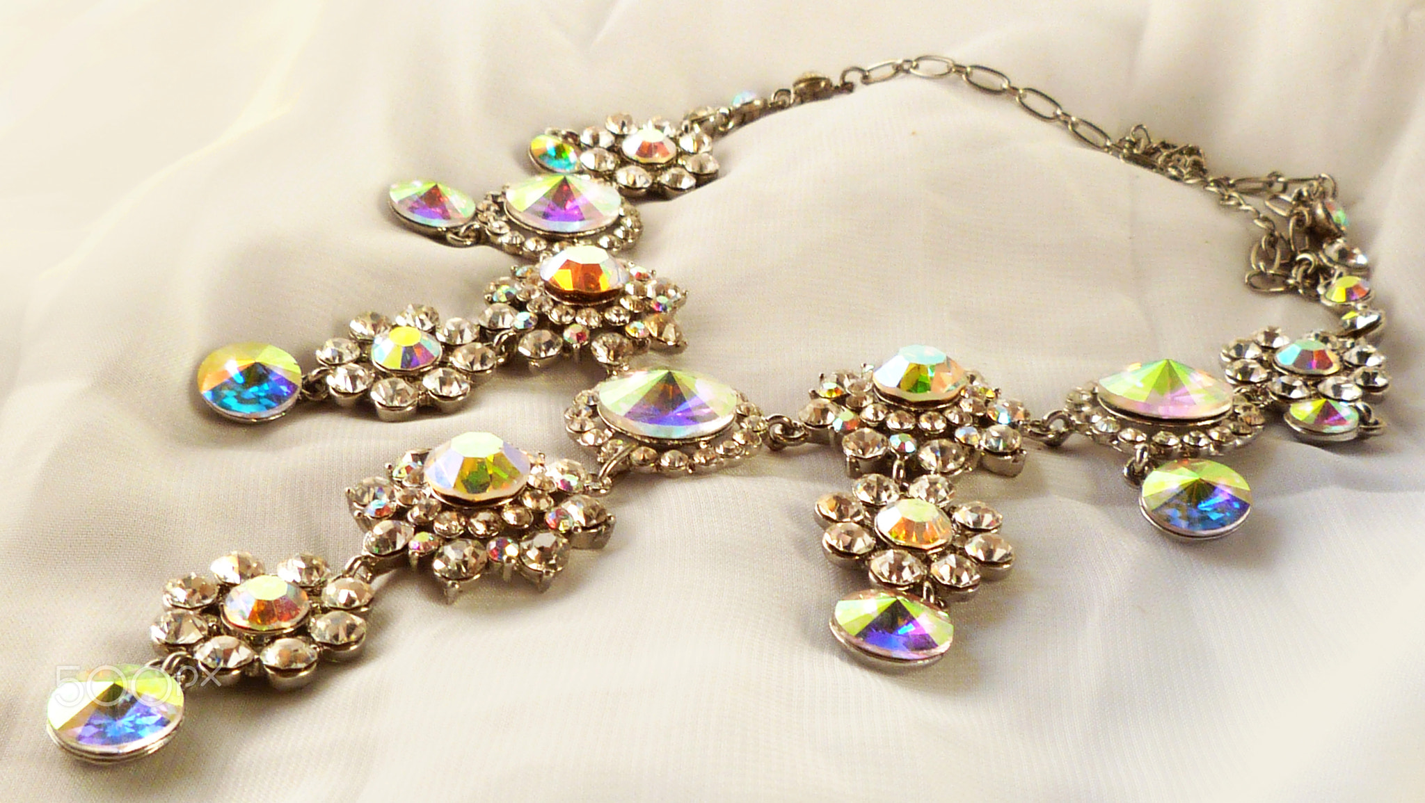 neckles