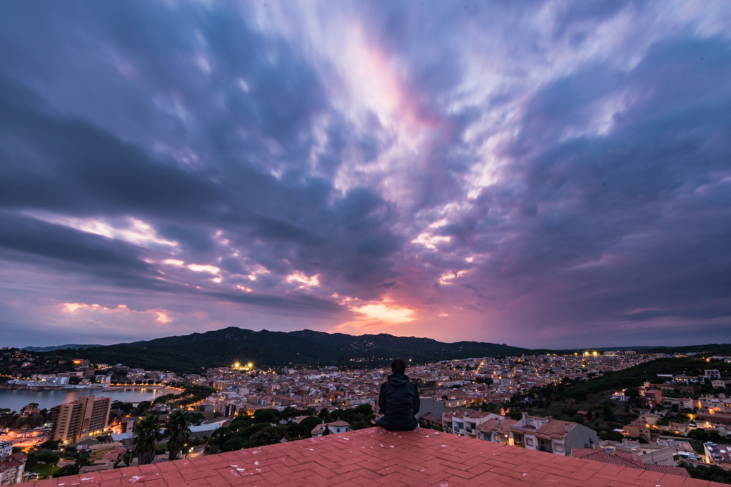 Hanging at the top by Maurizio Frigerio on 500px.com