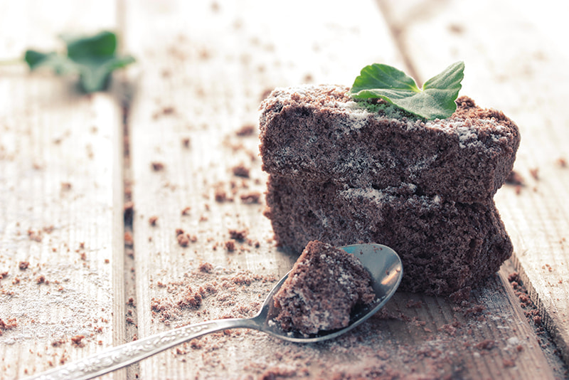 chocolate brownie and mint