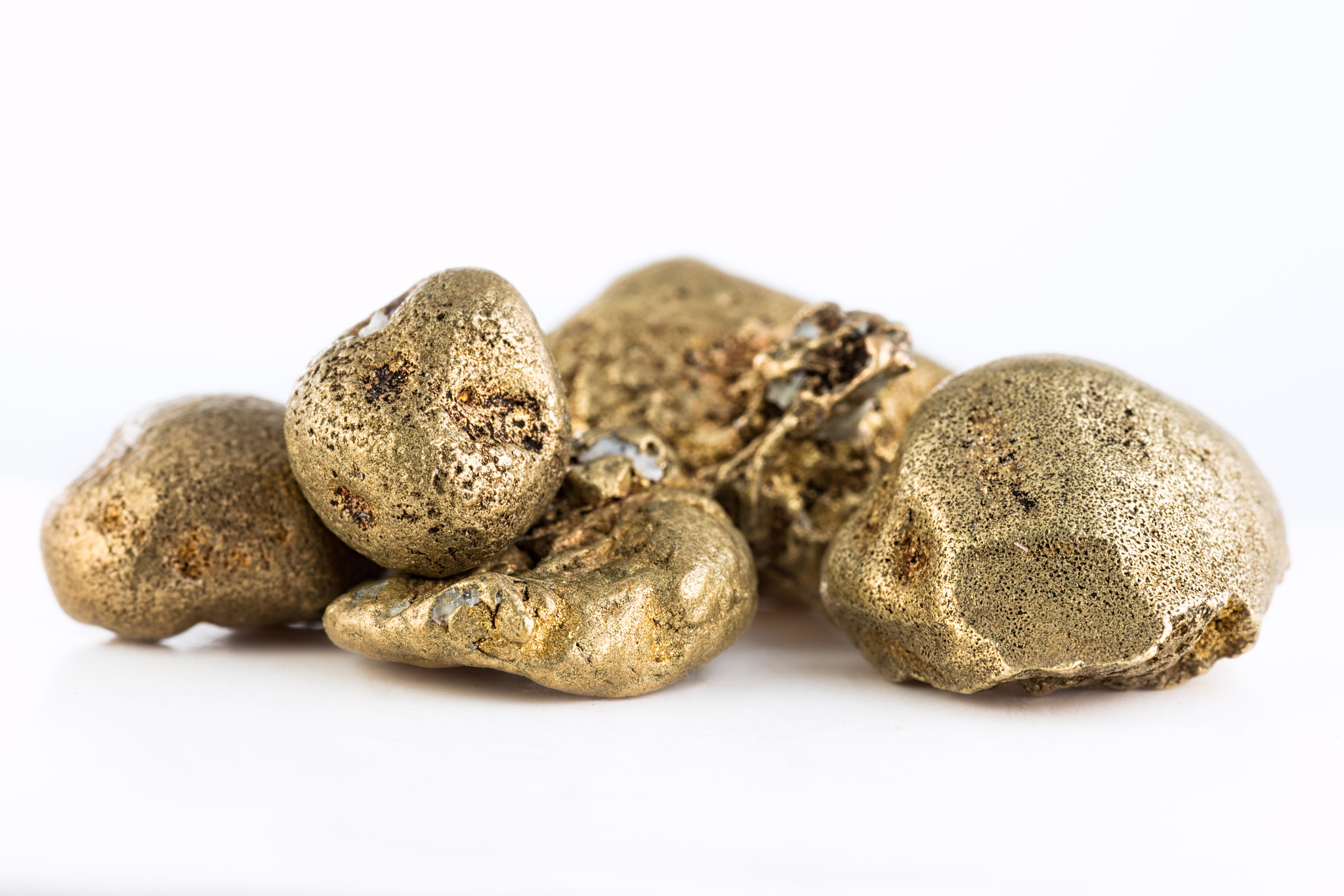Gold nuggets 221216-0696