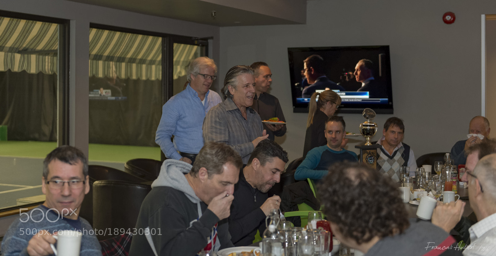 Nikon D4 sample photo. Brunch les boys photography