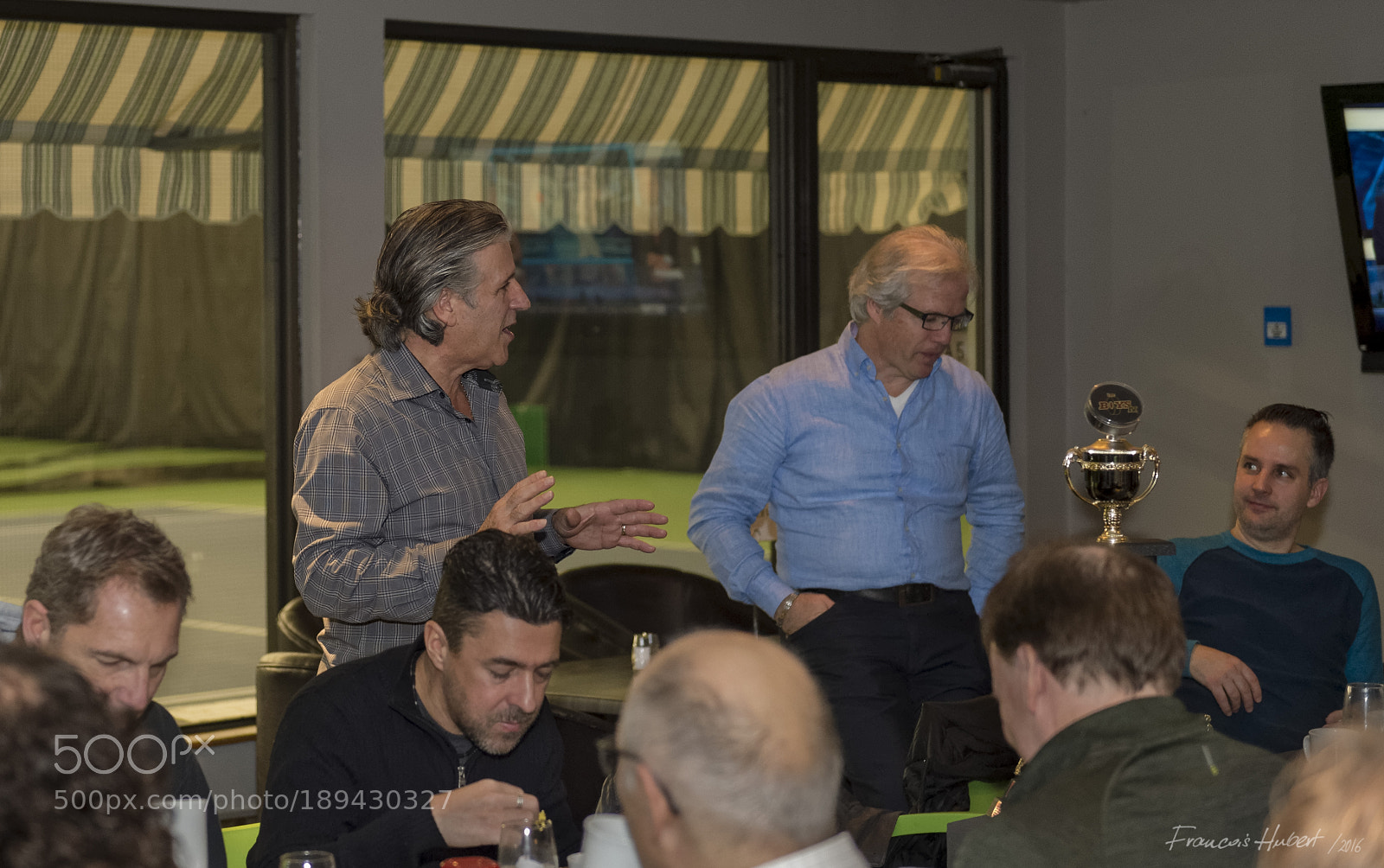 Nikon D4 sample photo. Brunch les boys photography