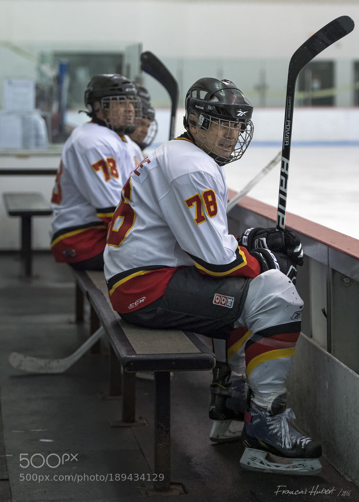 Nikon D4 sample photo. Match deux boys busboy photography