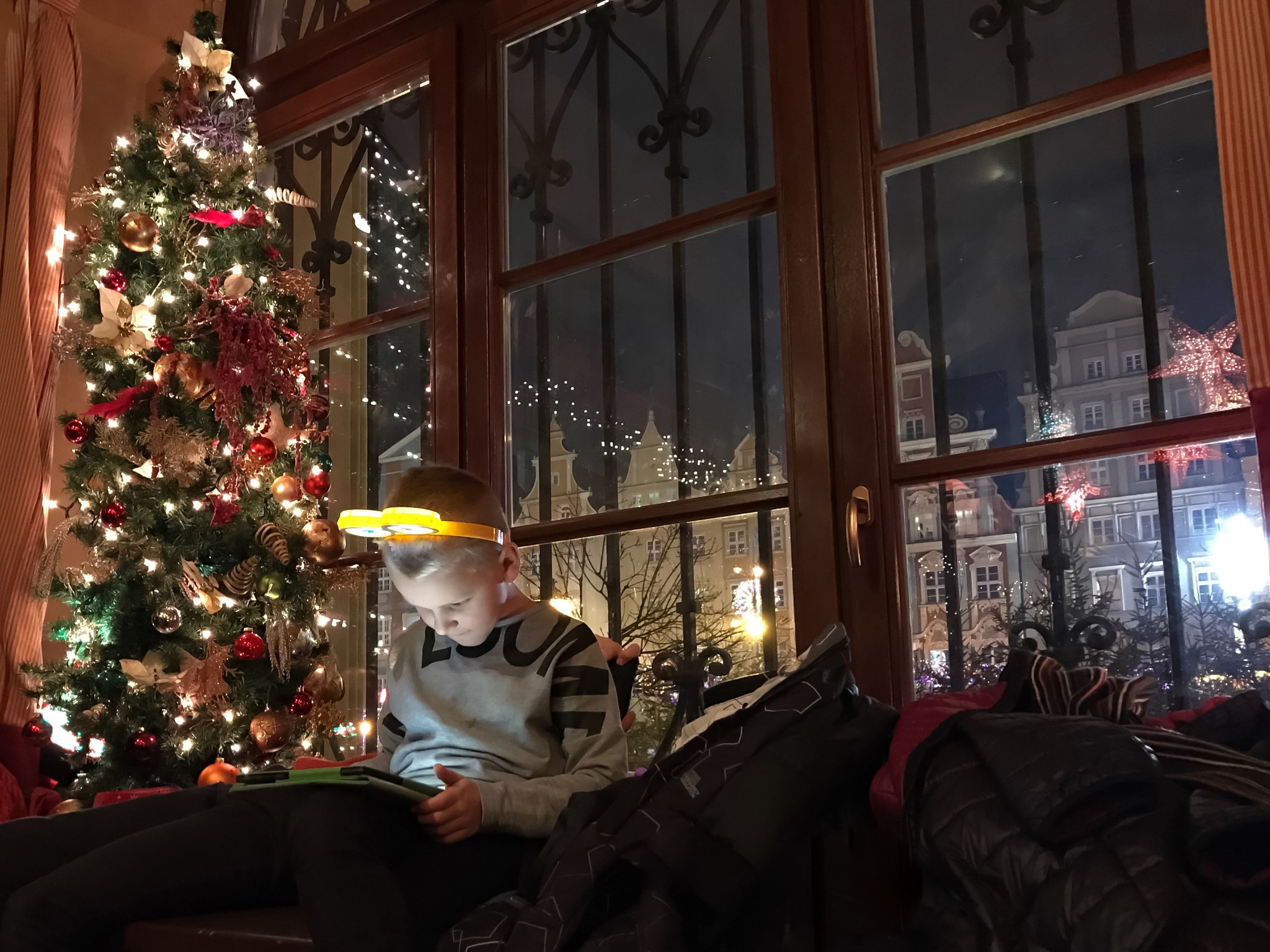 Merry Christmas & iPad only