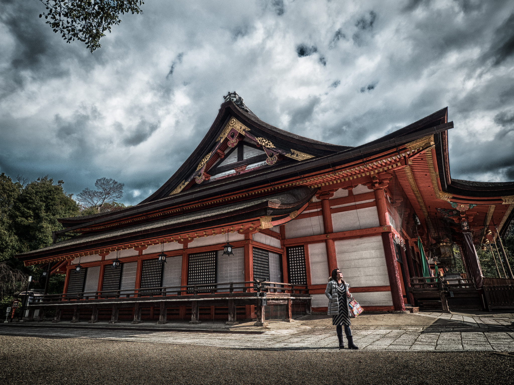 Olympus PEN-F + OLYMPUS M.9-18mm F4.0-5.6 sample photo. The yasaka shrine in kyoto photography