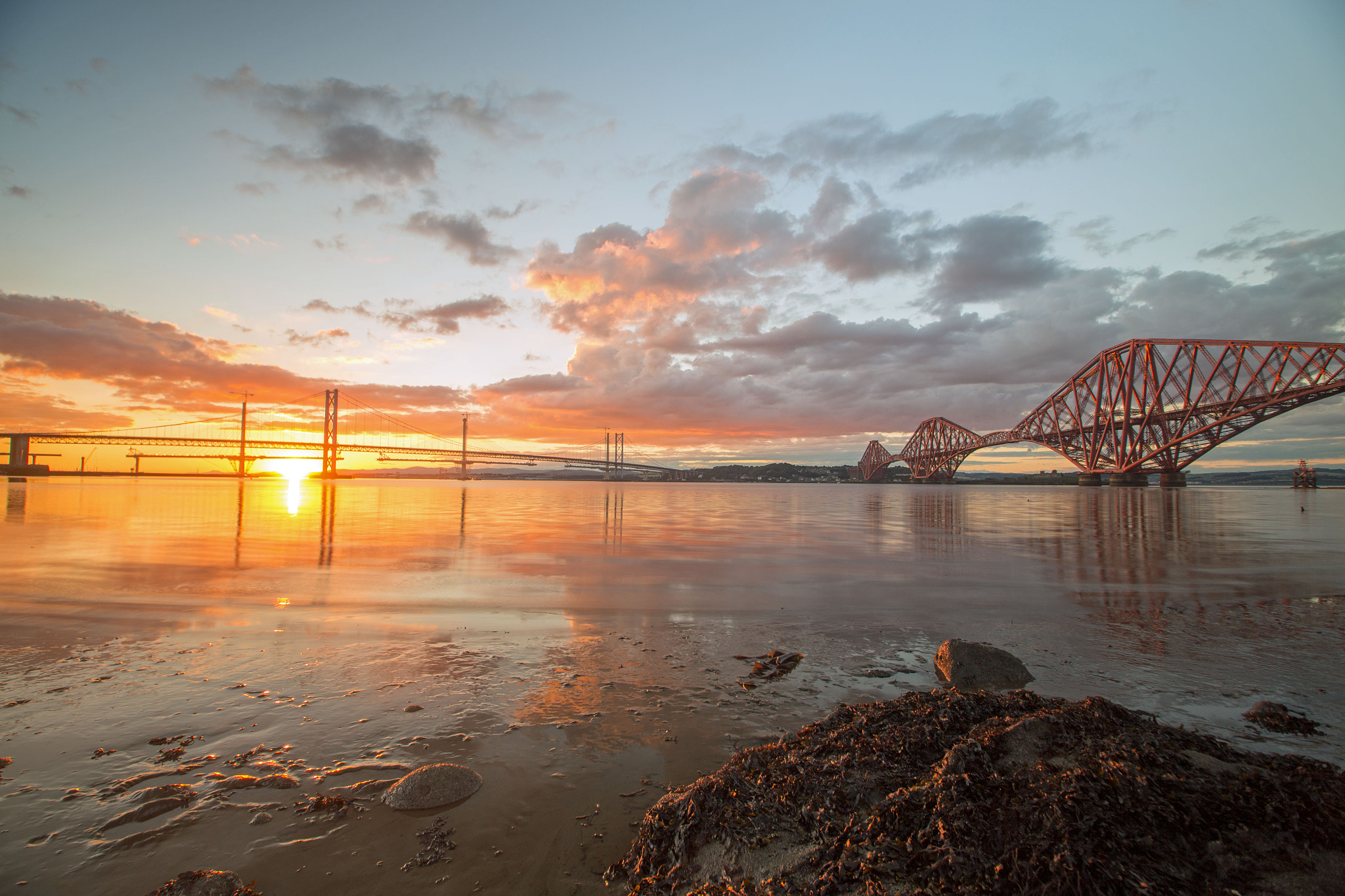 Sigma 10-20mm F3.5 EX DC HSM sample photo. Forth crossing photography