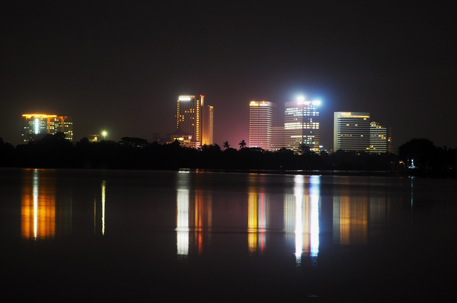 Olympus M.Zuiko Digital ED 14-42mm F3.5-5.6 EZ sample photo. #myanmar #inyakanbaung photography
