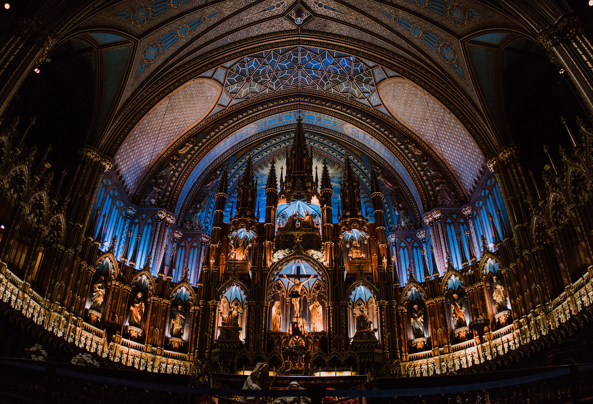 Canon EF 15mm F2.8 Fisheye sample photo. Notre-dame basilica of montreal photography